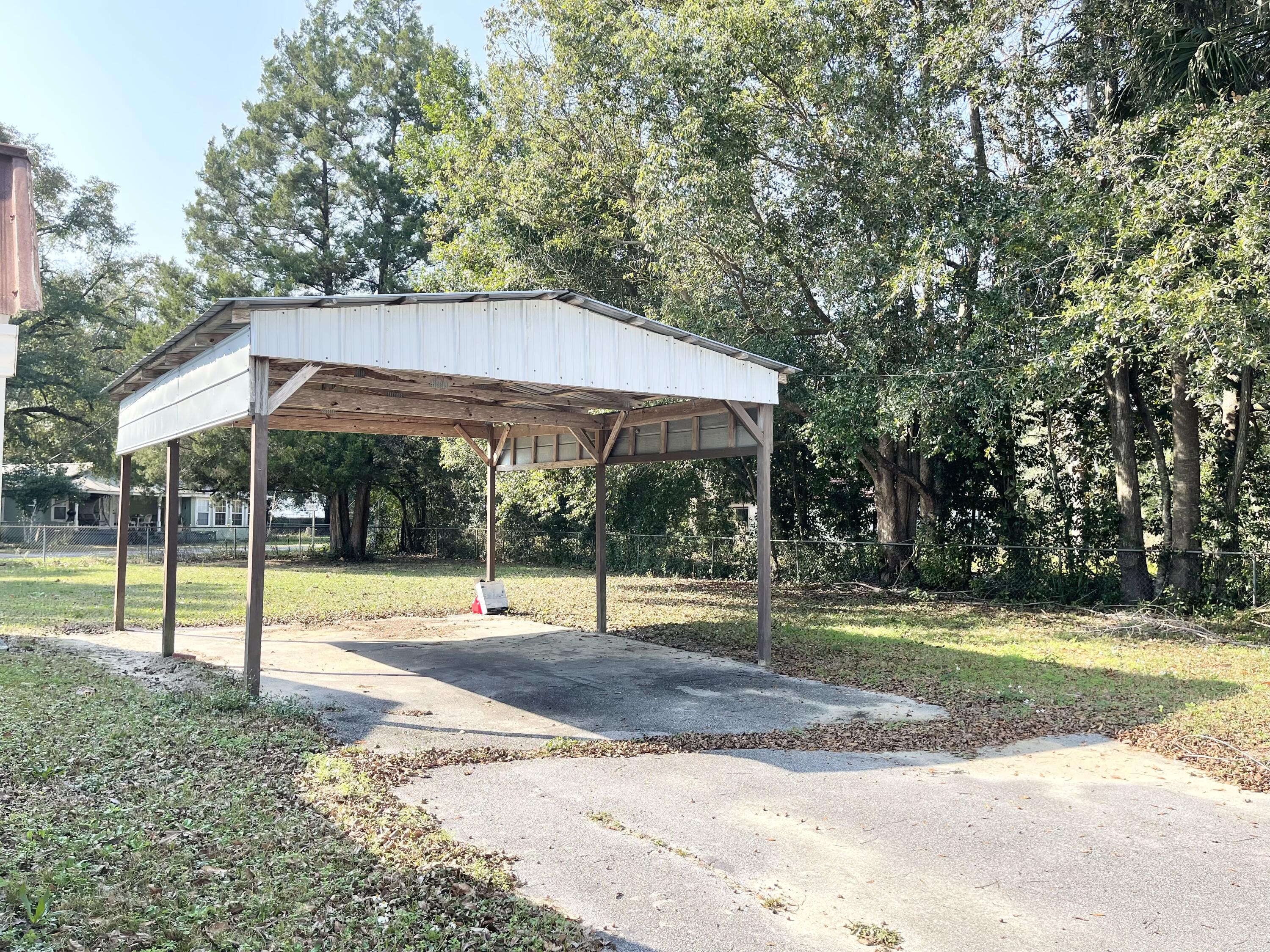 DEFUNIAK SPRINGS TOWN OF - Residential