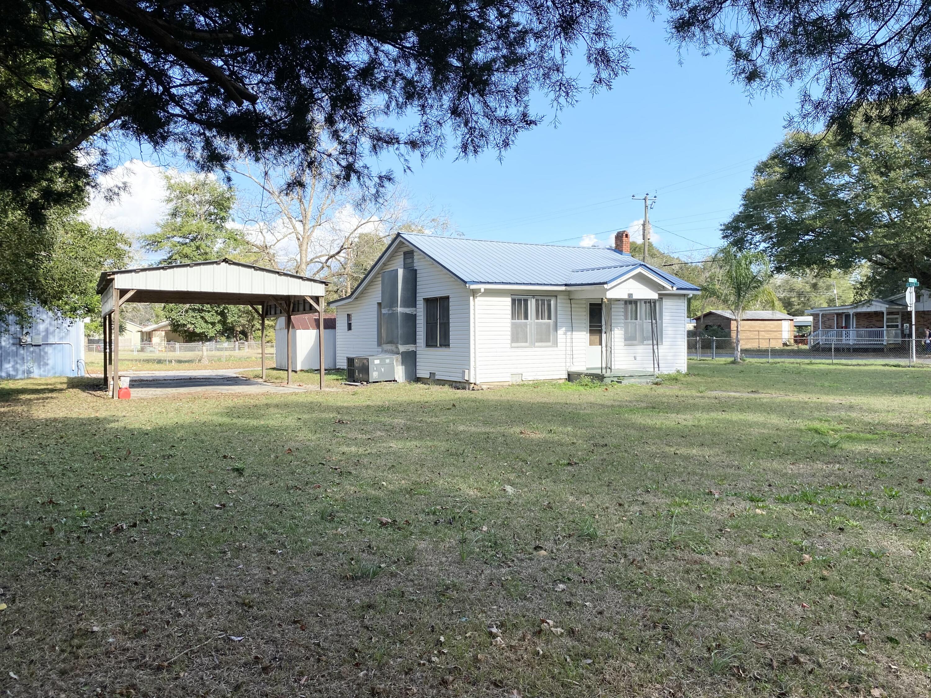 DEFUNIAK SPRINGS TOWN OF - Residential