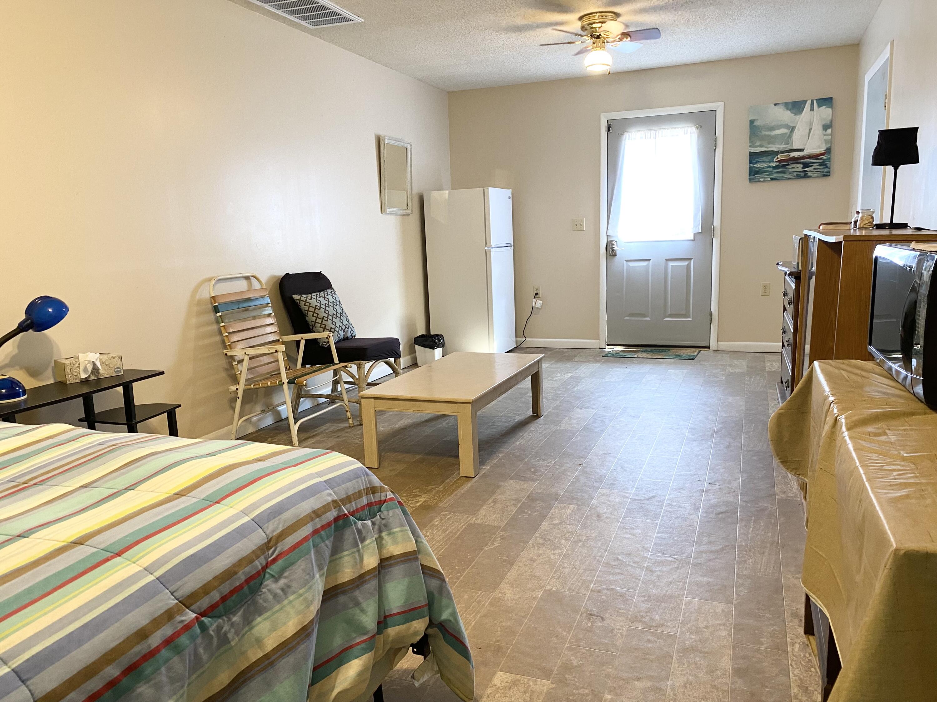 DEFUNIAK SPRINGS TOWN OF - Residential