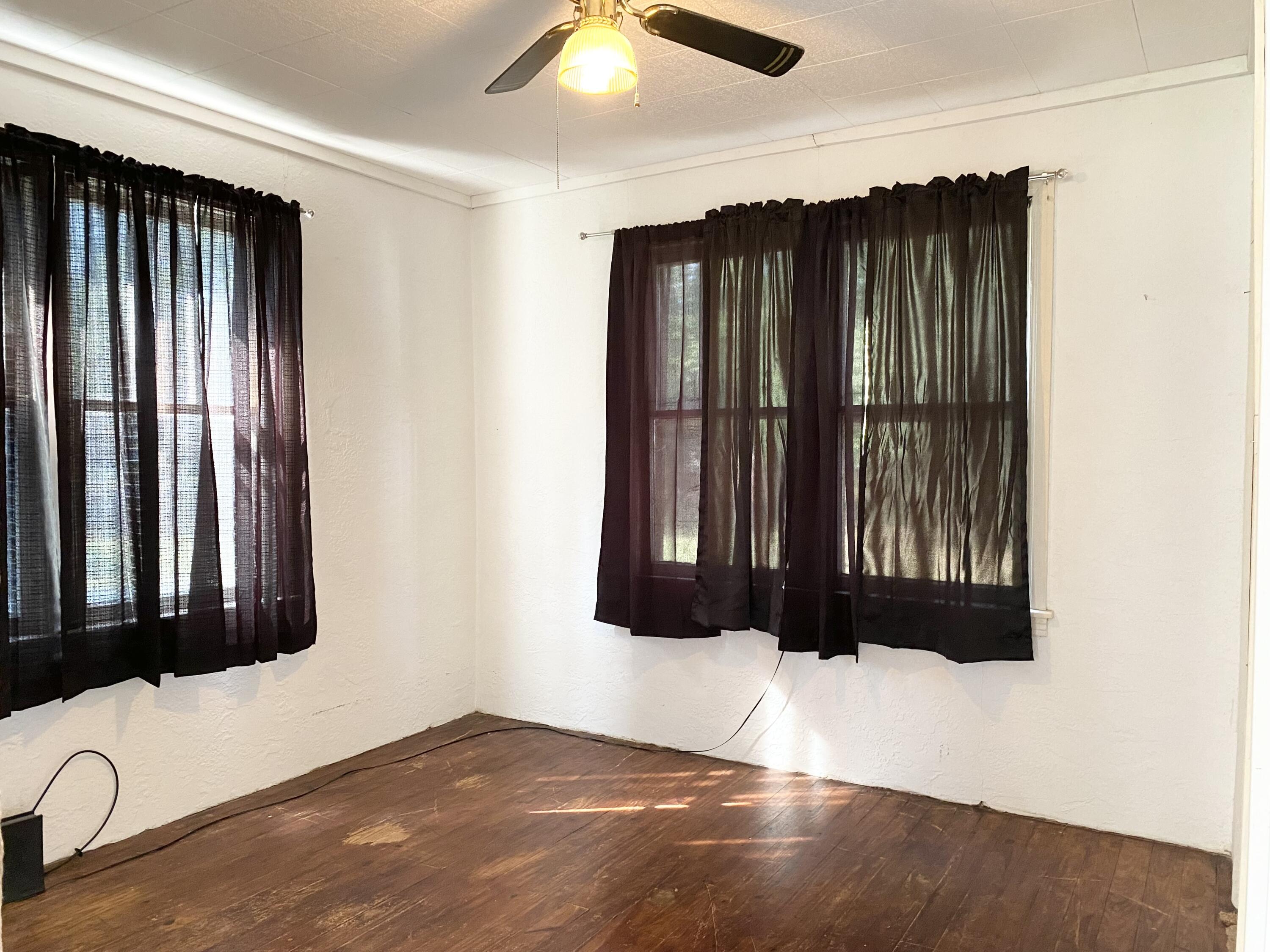 DEFUNIAK SPRINGS TOWN OF - Residential