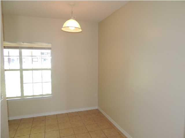 PORT DIXIE - Residential Lease