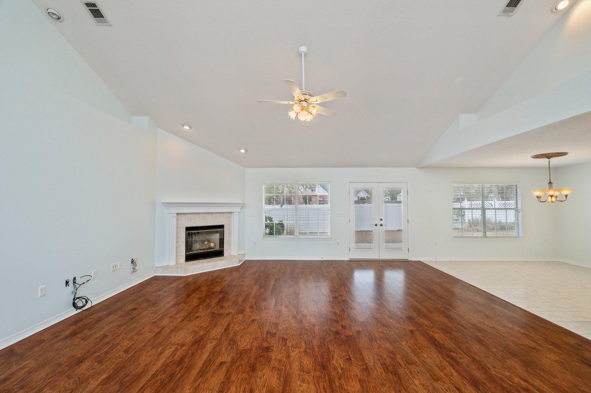 STEEPLECHASE PH 3 - Residential