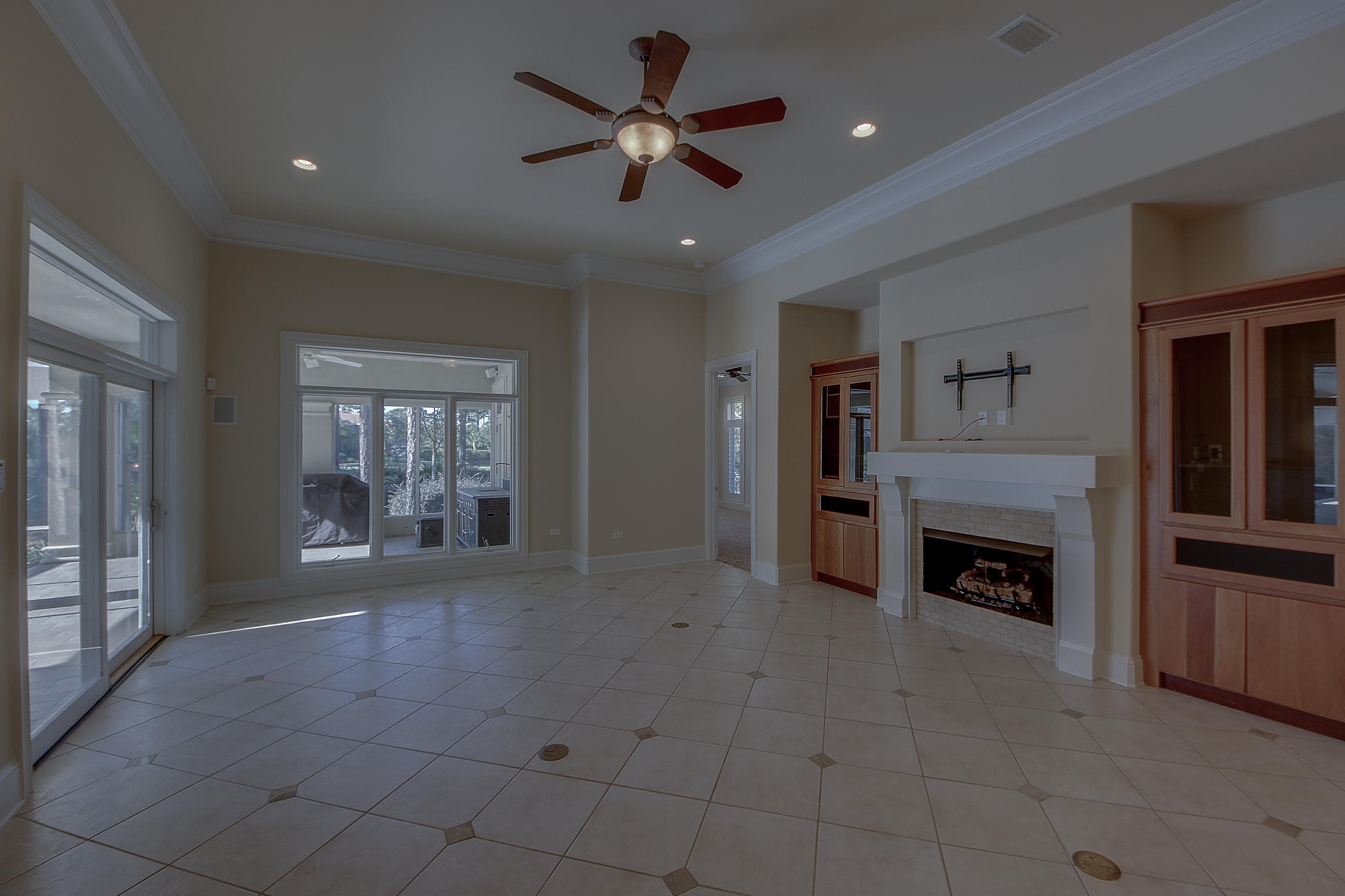 BURNT PINE - Residential