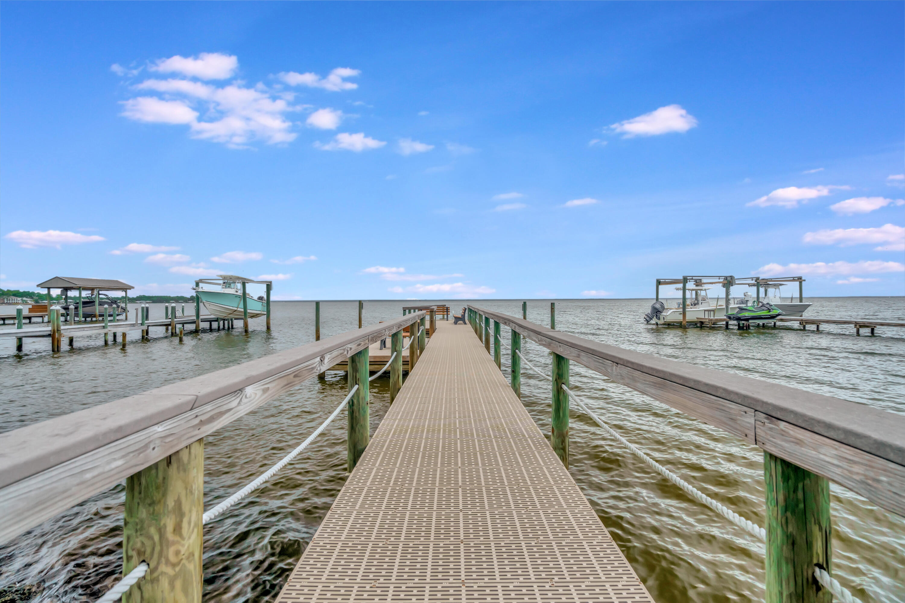 PELICAN BAY S/D - Residential