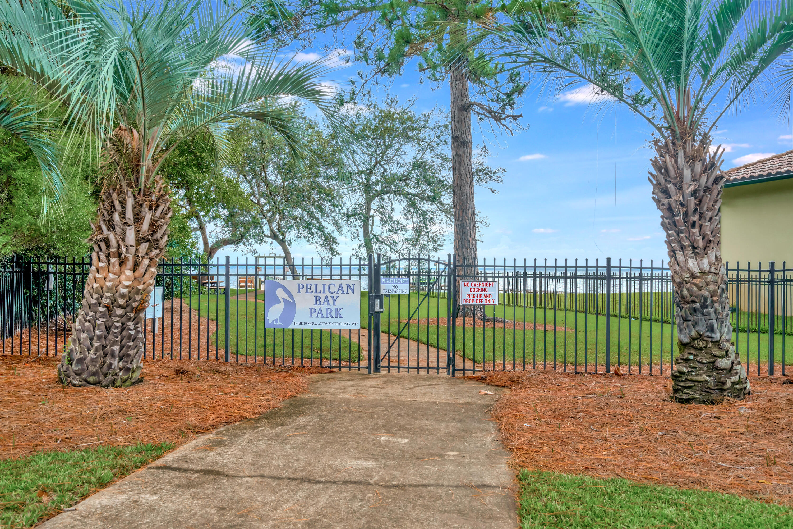 PELICAN BAY S/D - Residential