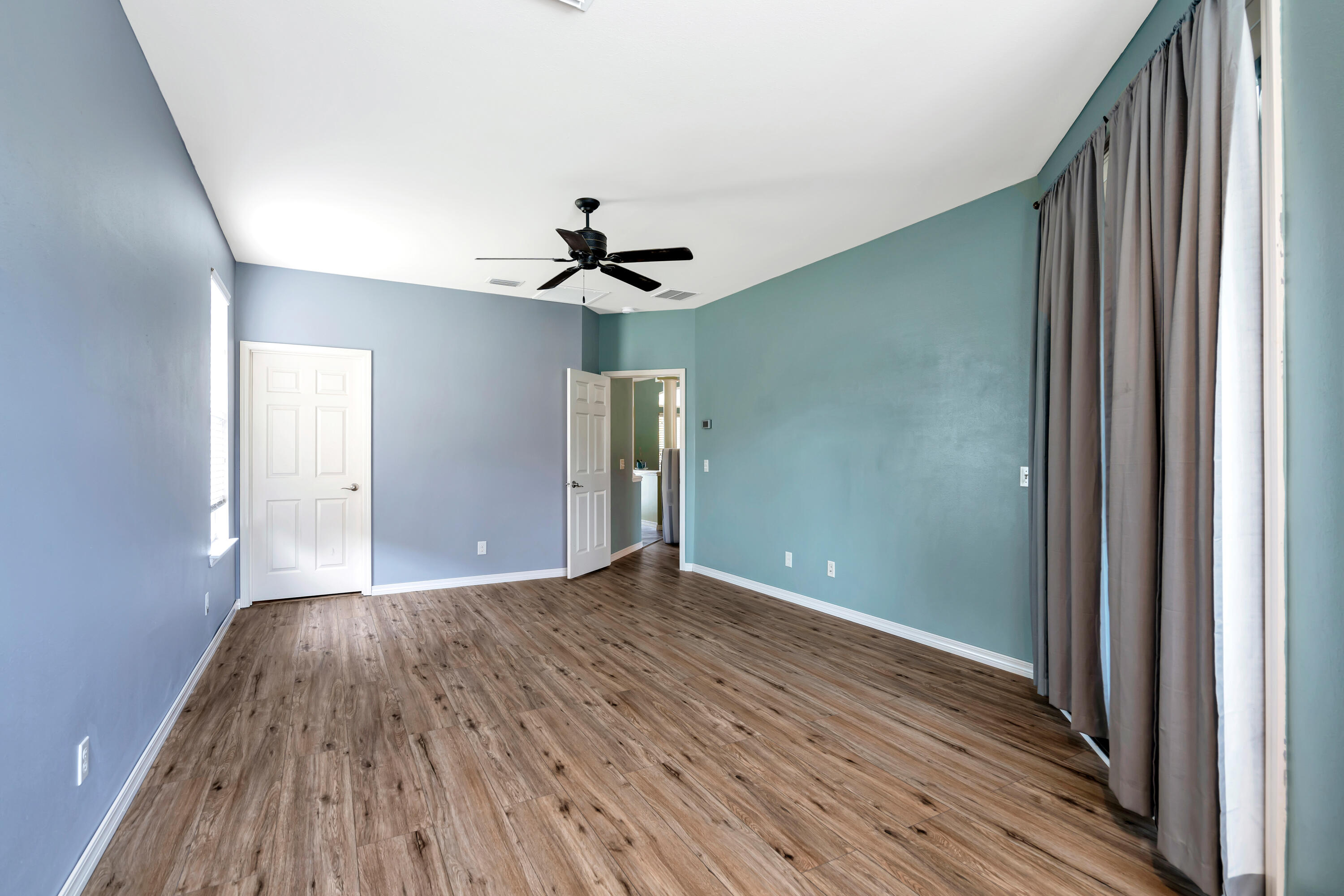 PELICAN BAY S/D - Residential
