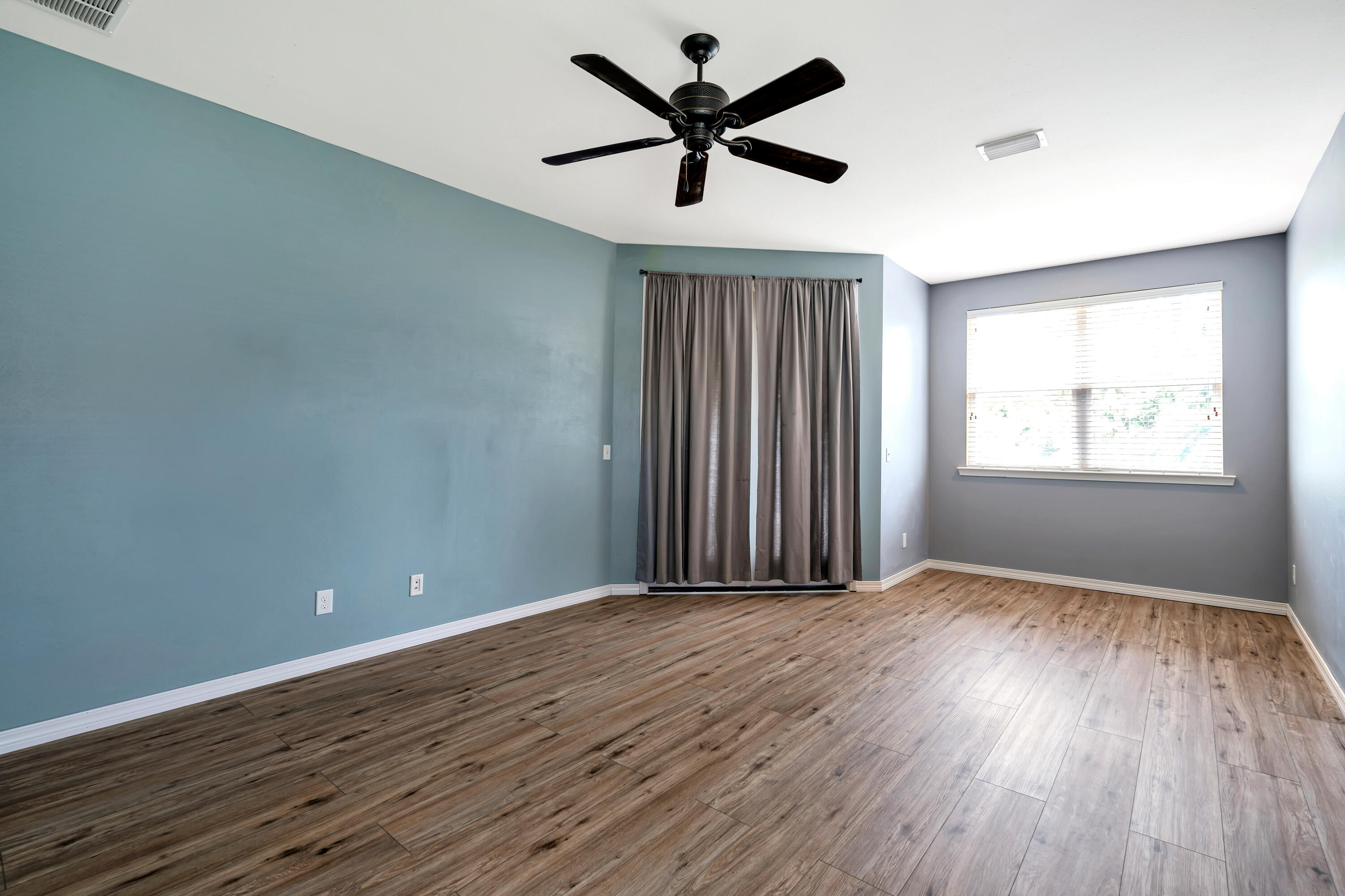 PELICAN BAY S/D - Residential