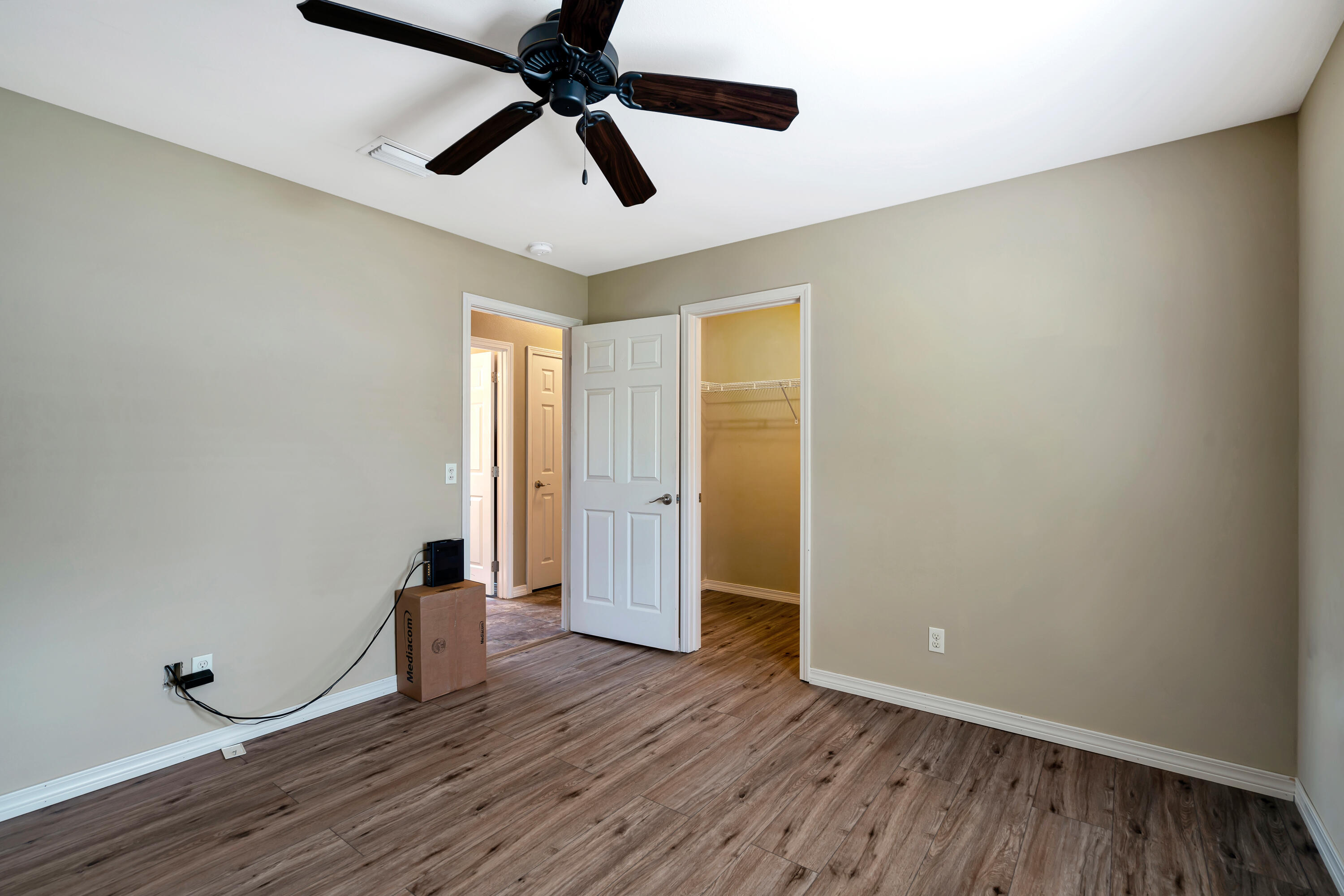 PELICAN BAY S/D - Residential