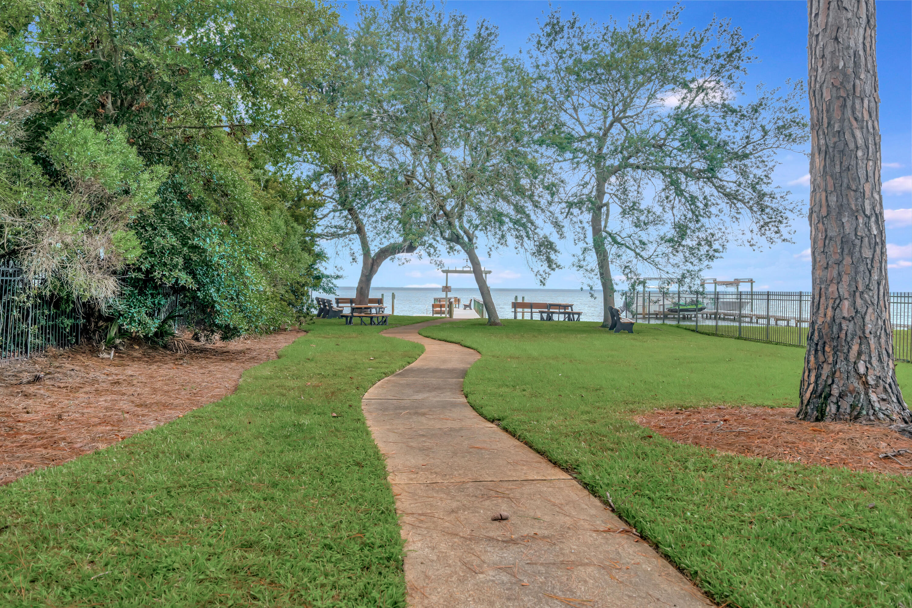 PELICAN BAY S/D - Residential