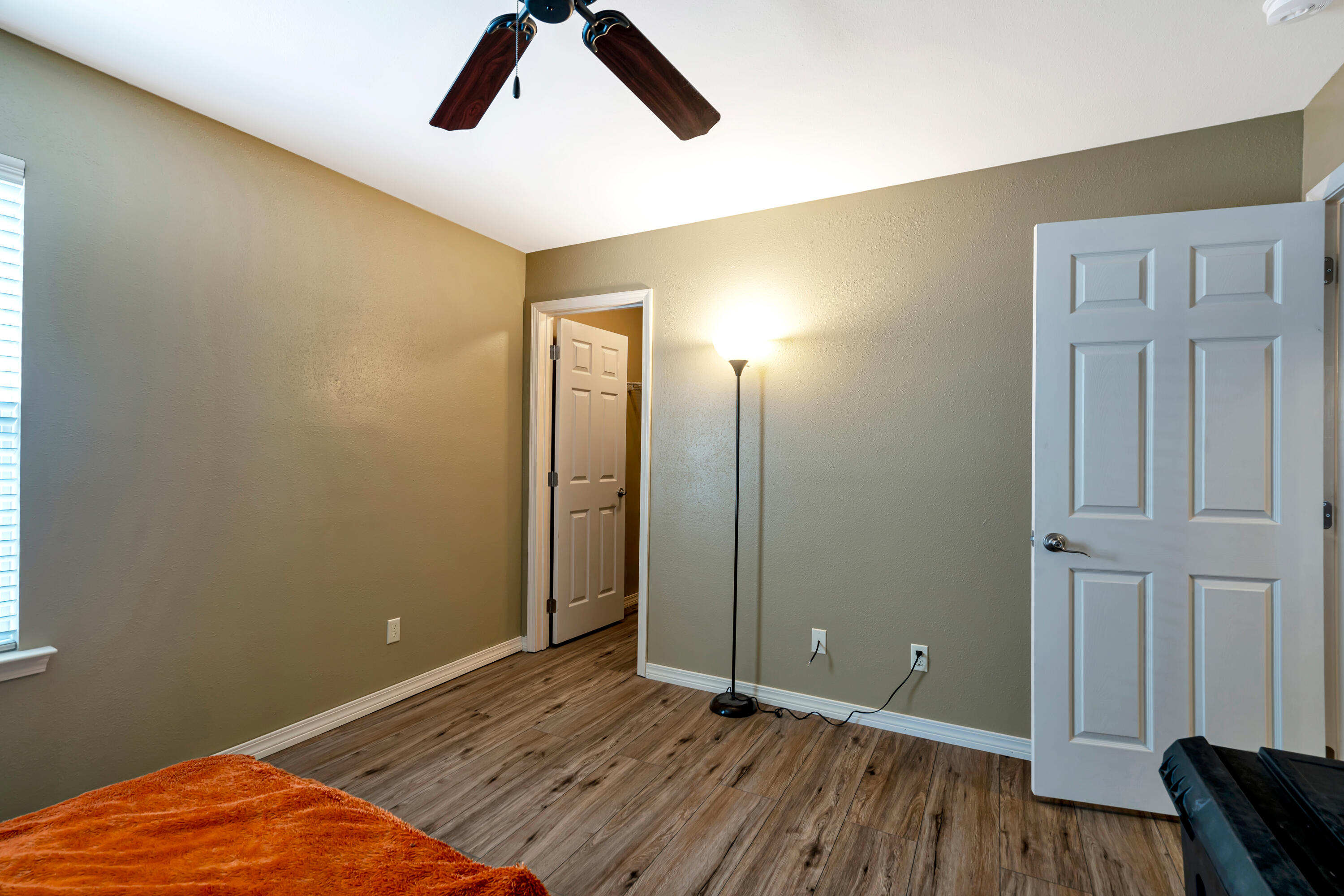 PELICAN BAY S/D - Residential