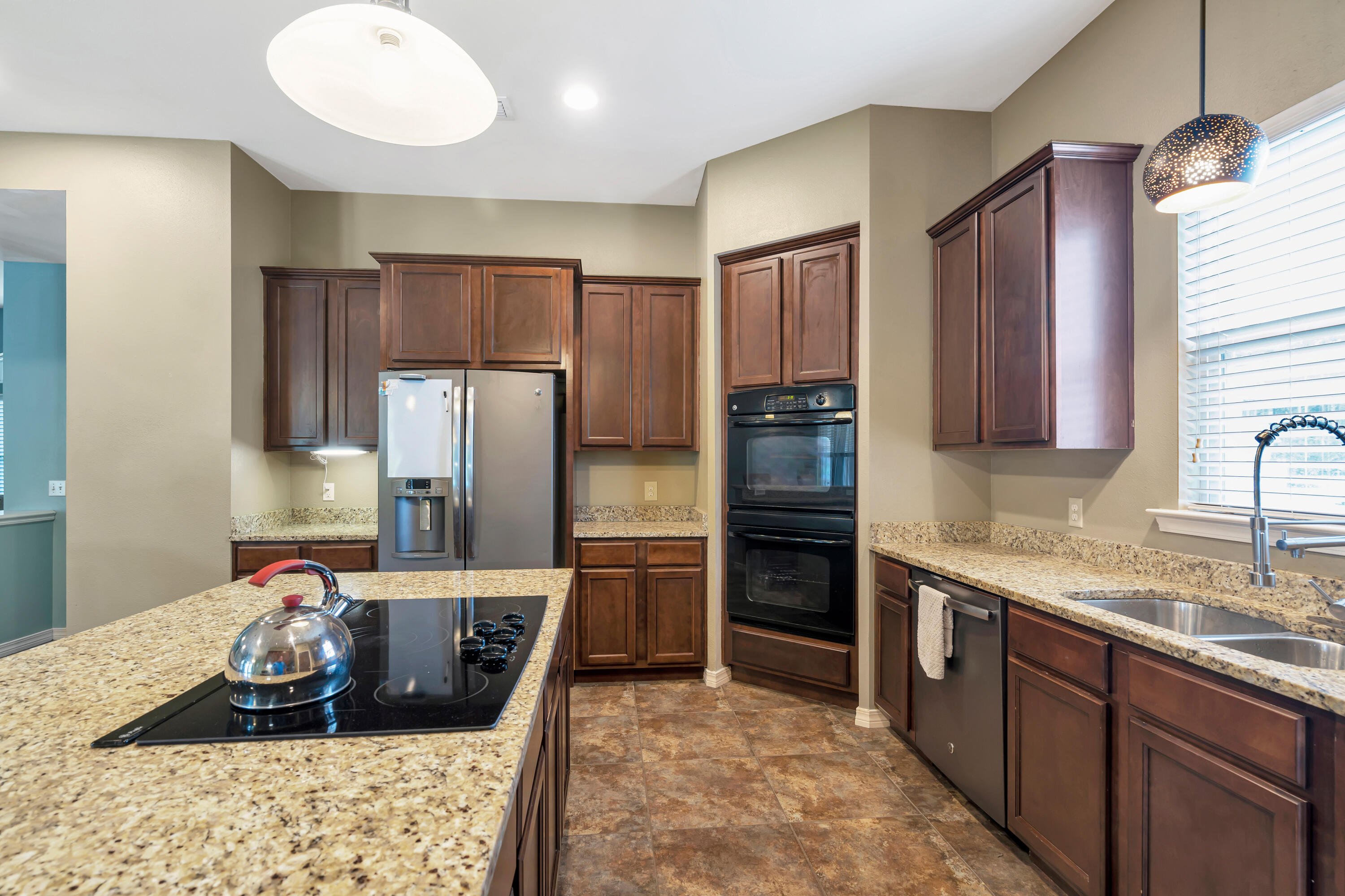 PELICAN BAY S/D - Residential