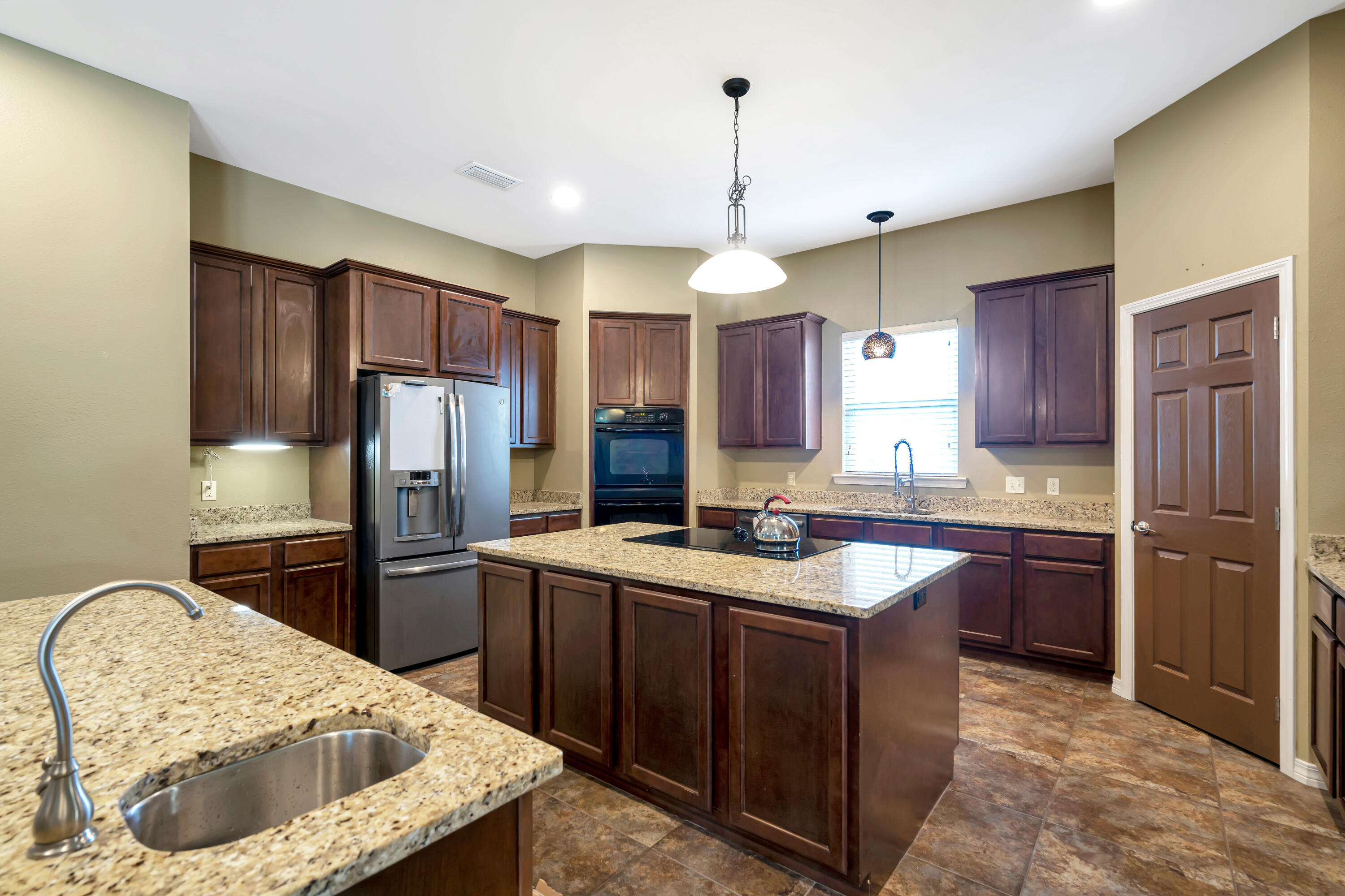 PELICAN BAY S/D - Residential