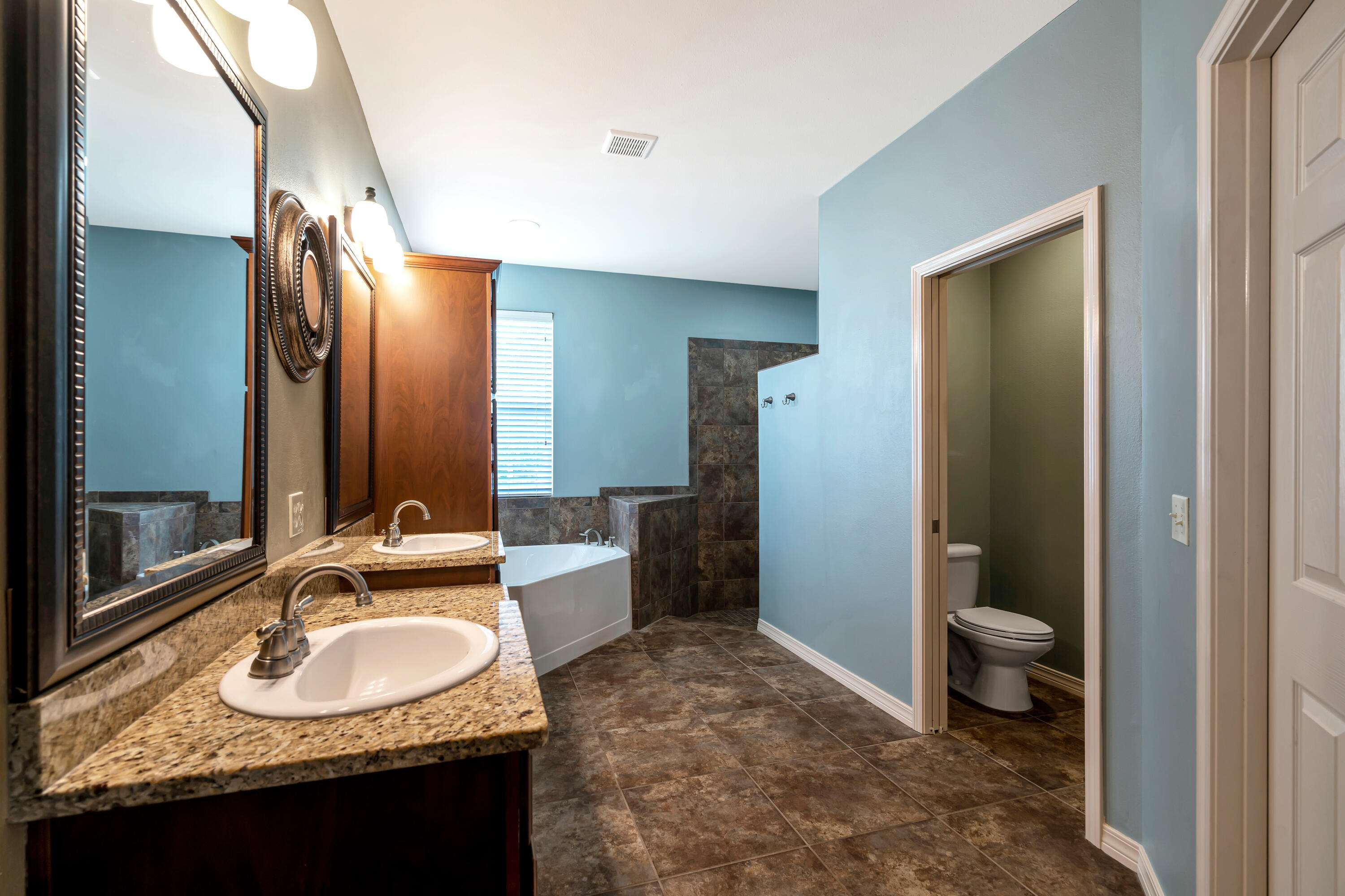 PELICAN BAY S/D - Residential