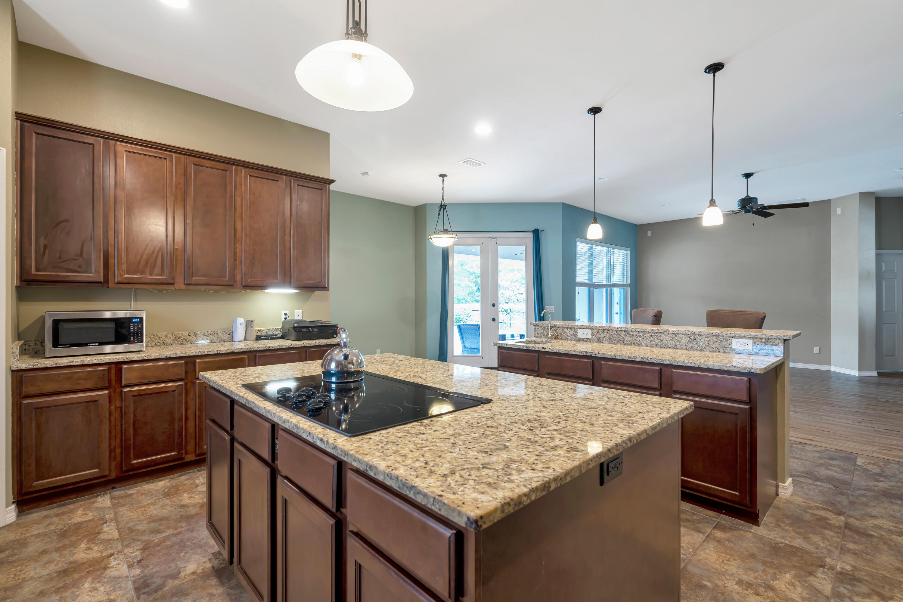 PELICAN BAY S/D - Residential