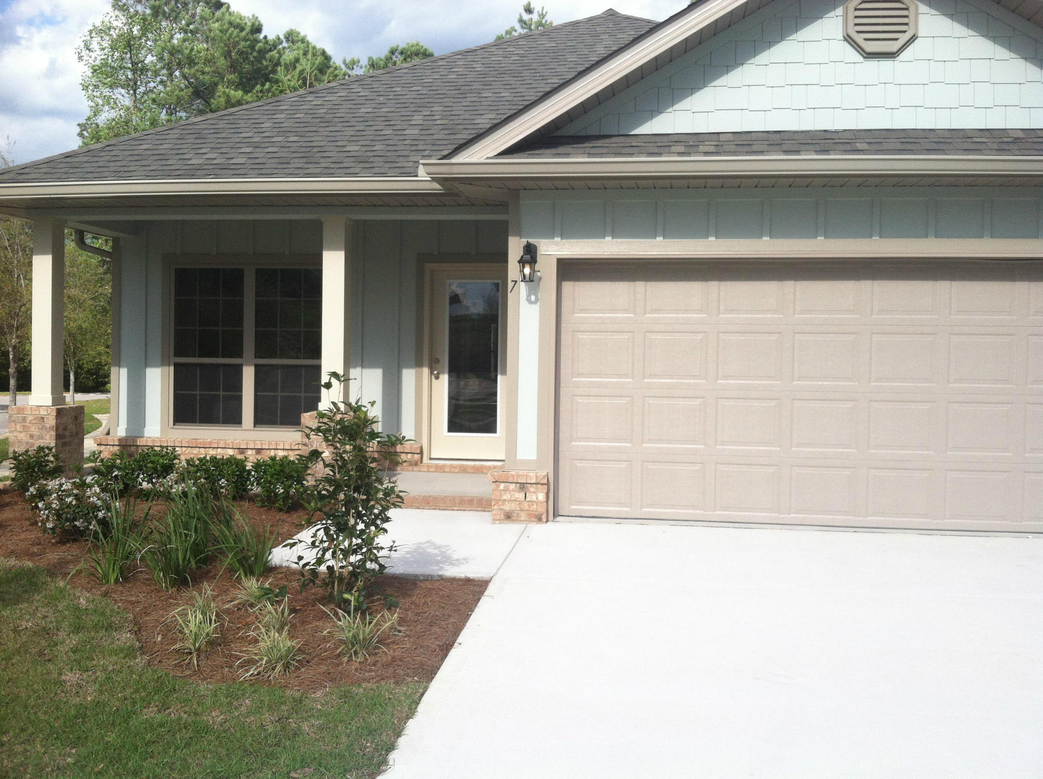 LAGRANGE LANDING - Residential