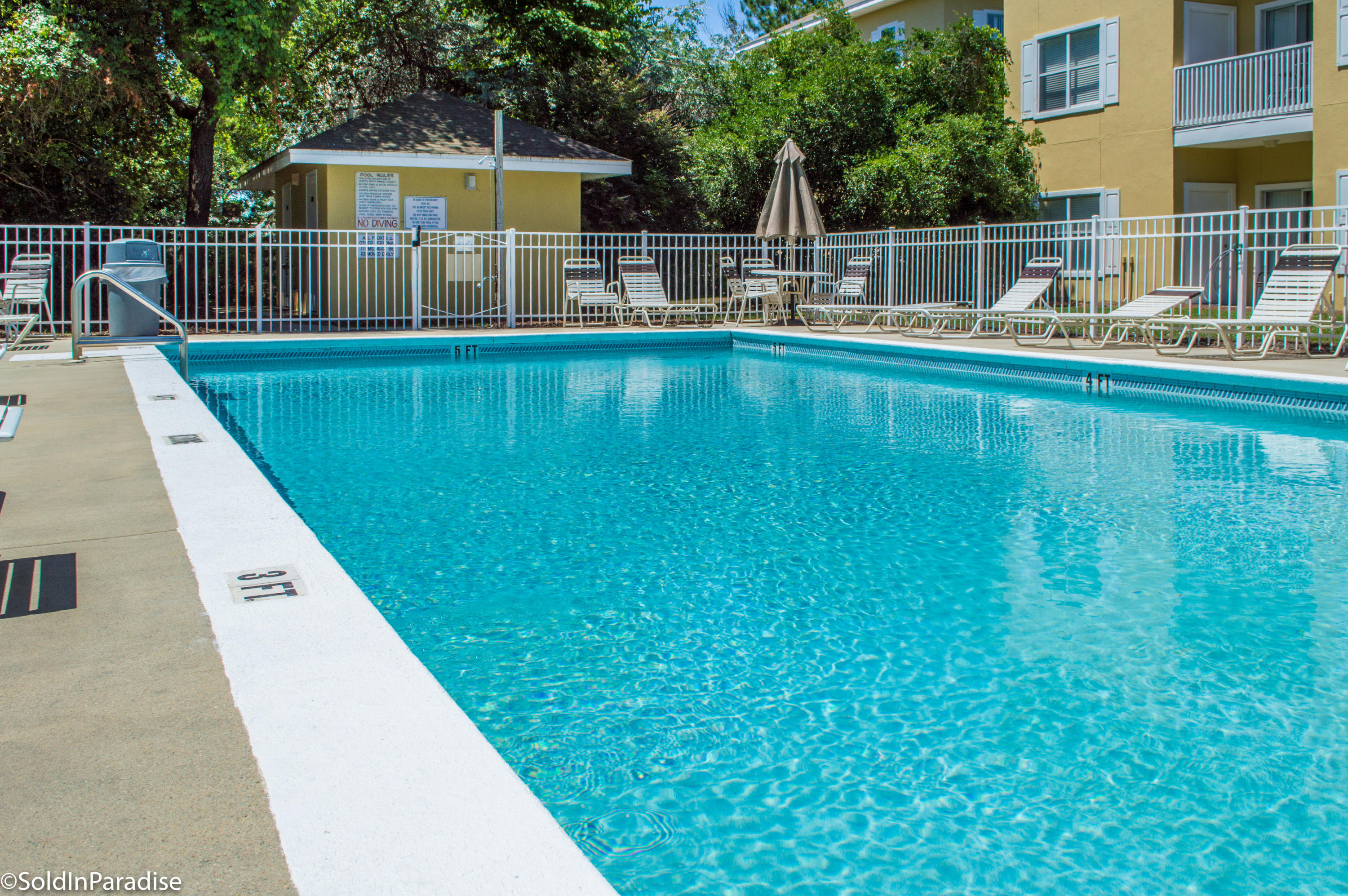 HERON'S WATCH CONDO PH 2 - Residential