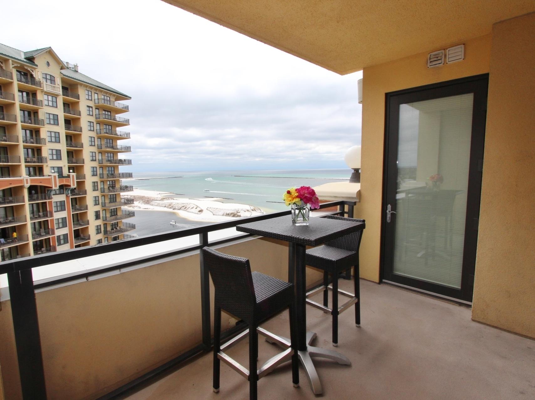 EMERALD GRANDE - Residential