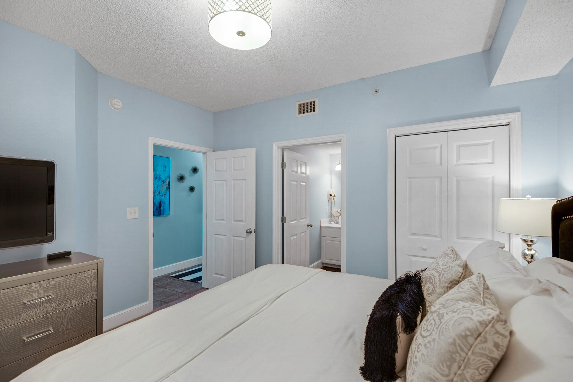 MAJESTIC BEACH TOWERS I - Residential