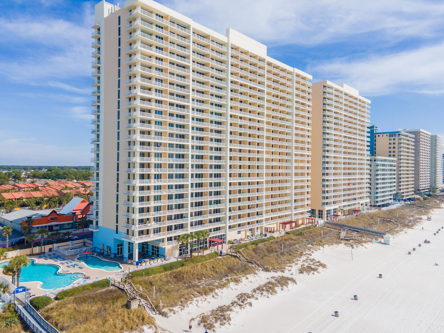 MAJESTIC BEACH TOWERS I - Residential