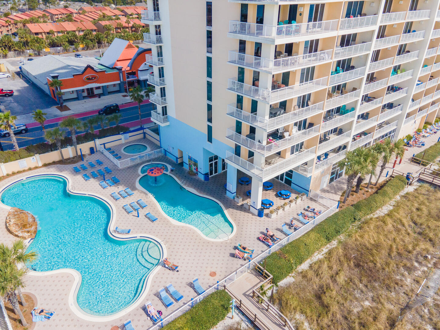 MAJESTIC BEACH TOWERS I - Residential