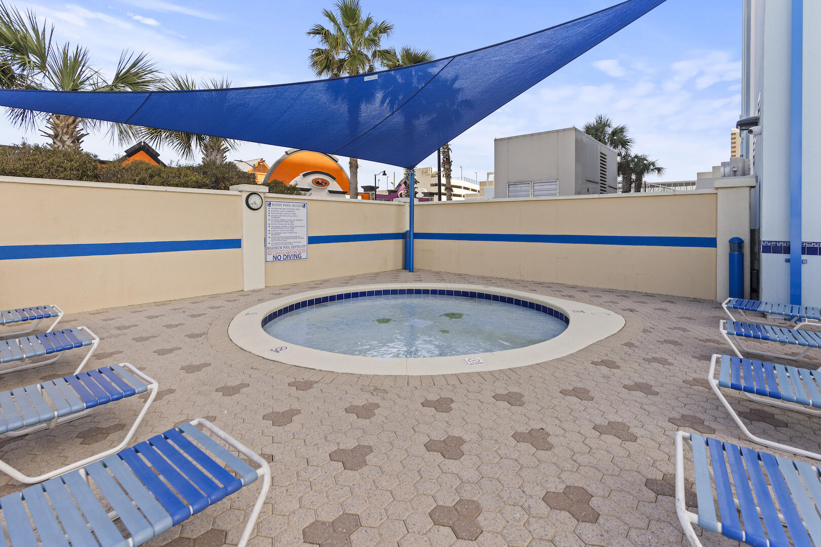 MAJESTIC BEACH TOWERS I - Residential