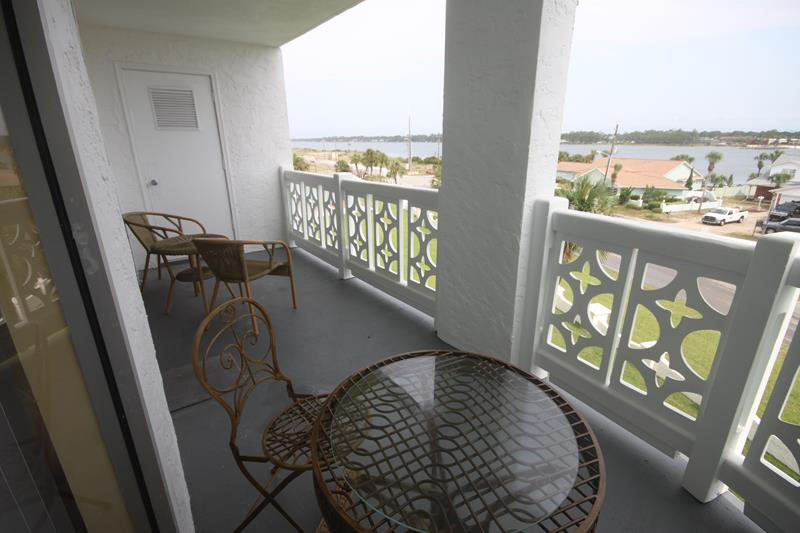 EL MATADOR CONDO - Residential