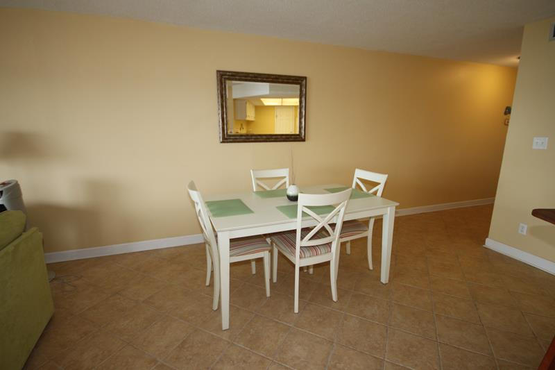 EL MATADOR CONDO - Residential