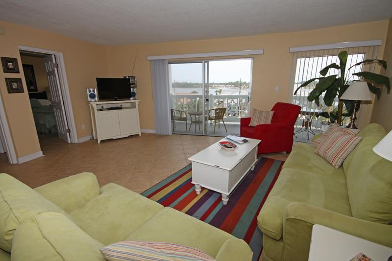 EL MATADOR CONDO - Residential