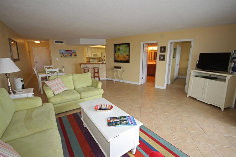 EL MATADOR CONDO - Residential