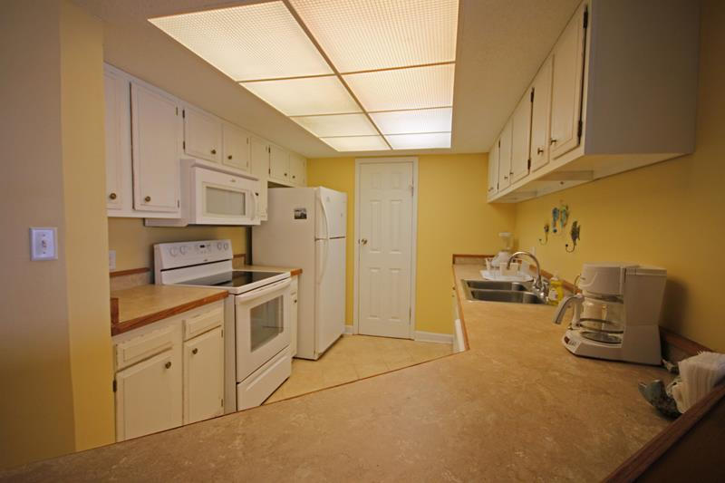 EL MATADOR CONDO - Residential