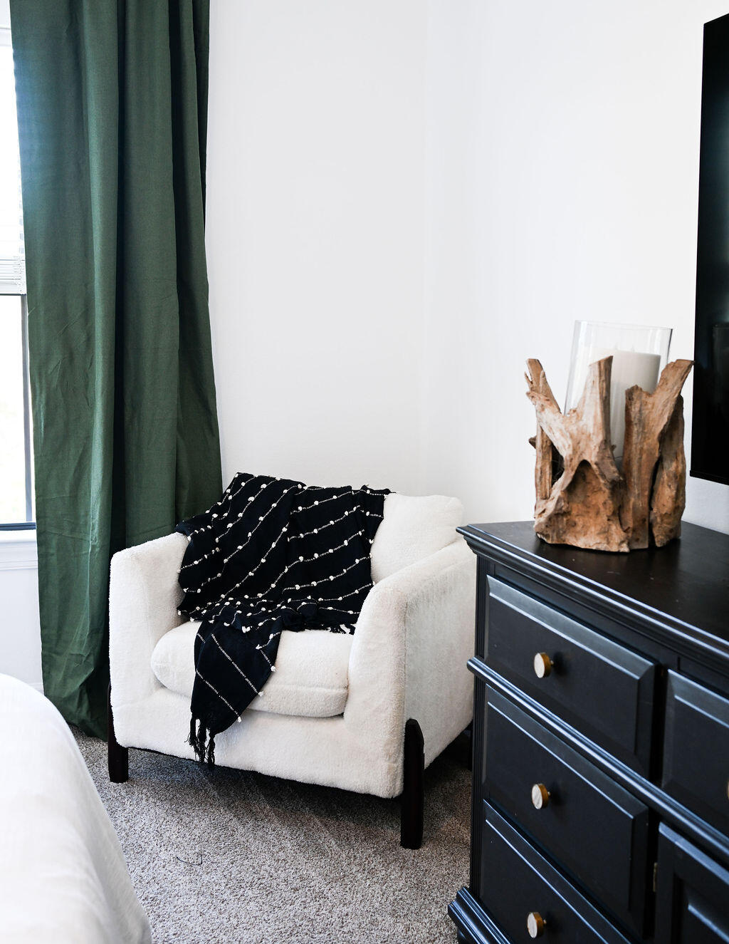 SOUTH HAVEN TOWNHOMES - Residential Lease