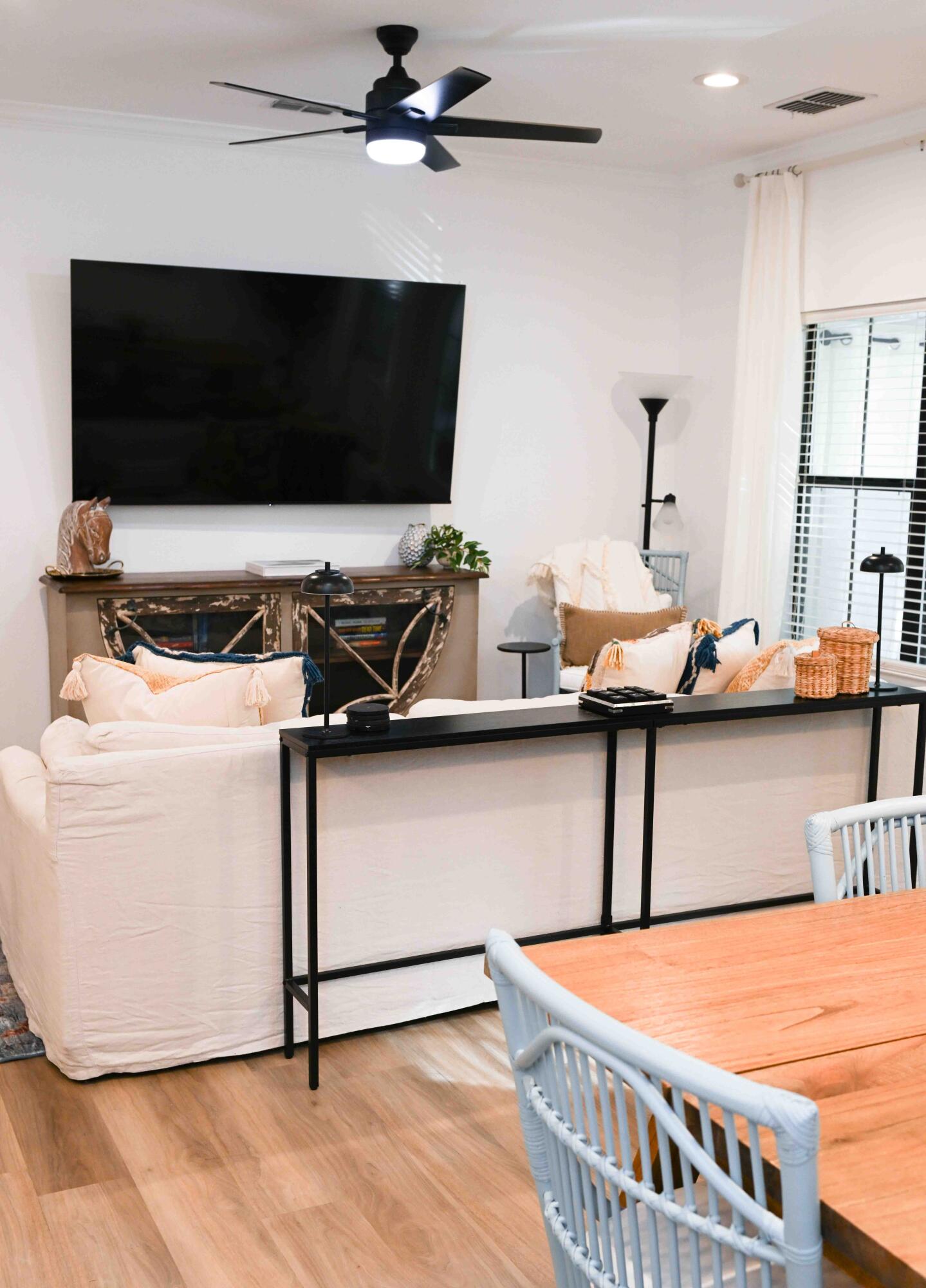 SOUTH HAVEN TOWNHOMES - Residential Lease