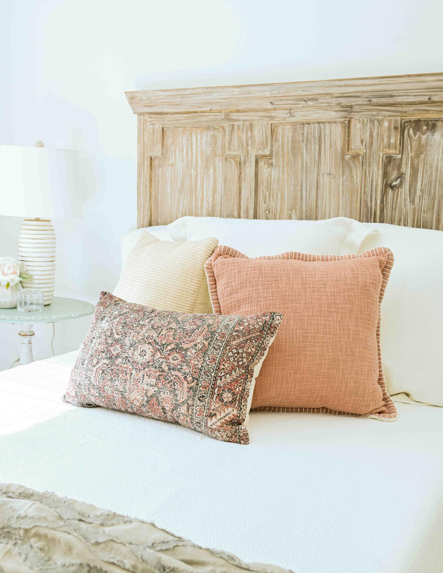 SOUTH HAVEN TOWNHOMES - Residential Lease