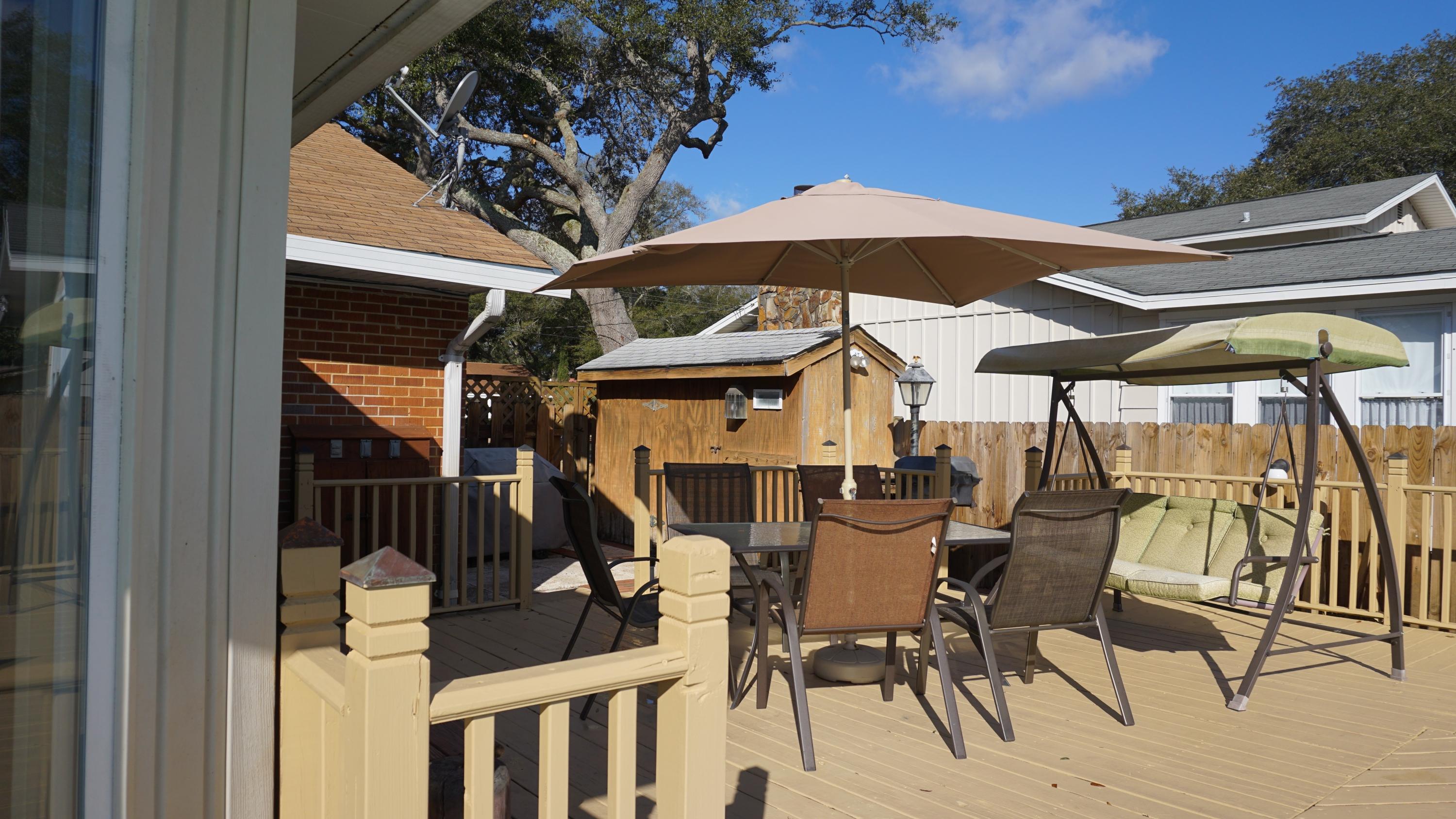 BAYOU WOODS - Residential