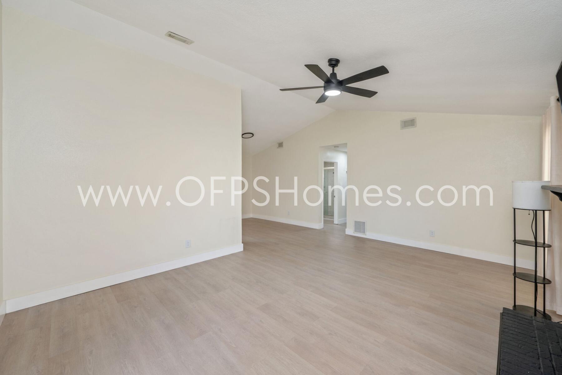 NDIAN OAKS S/D LOT 10 BLK B - Residential Lease