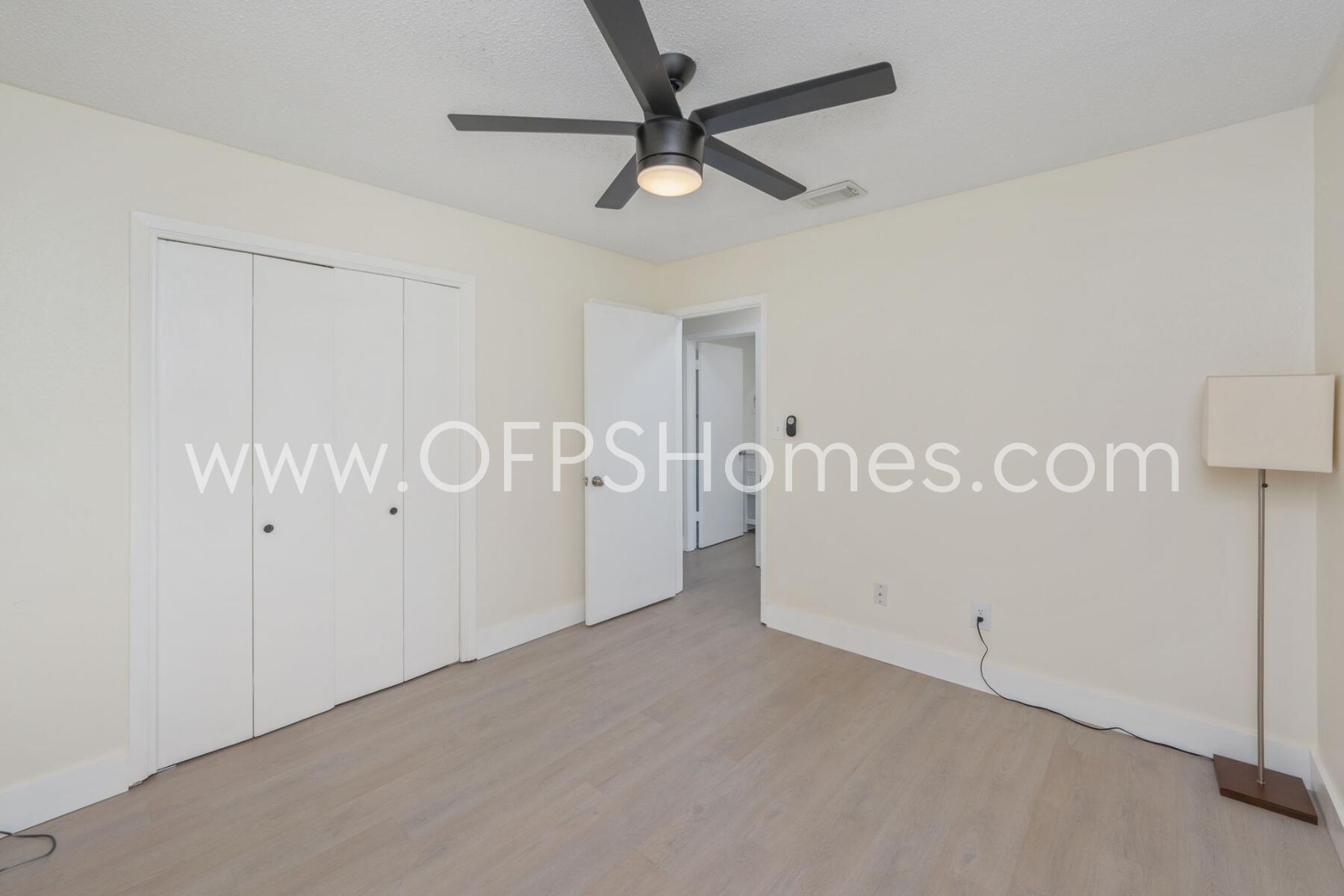 NDIAN OAKS S/D LOT 10 BLK B - Residential Lease