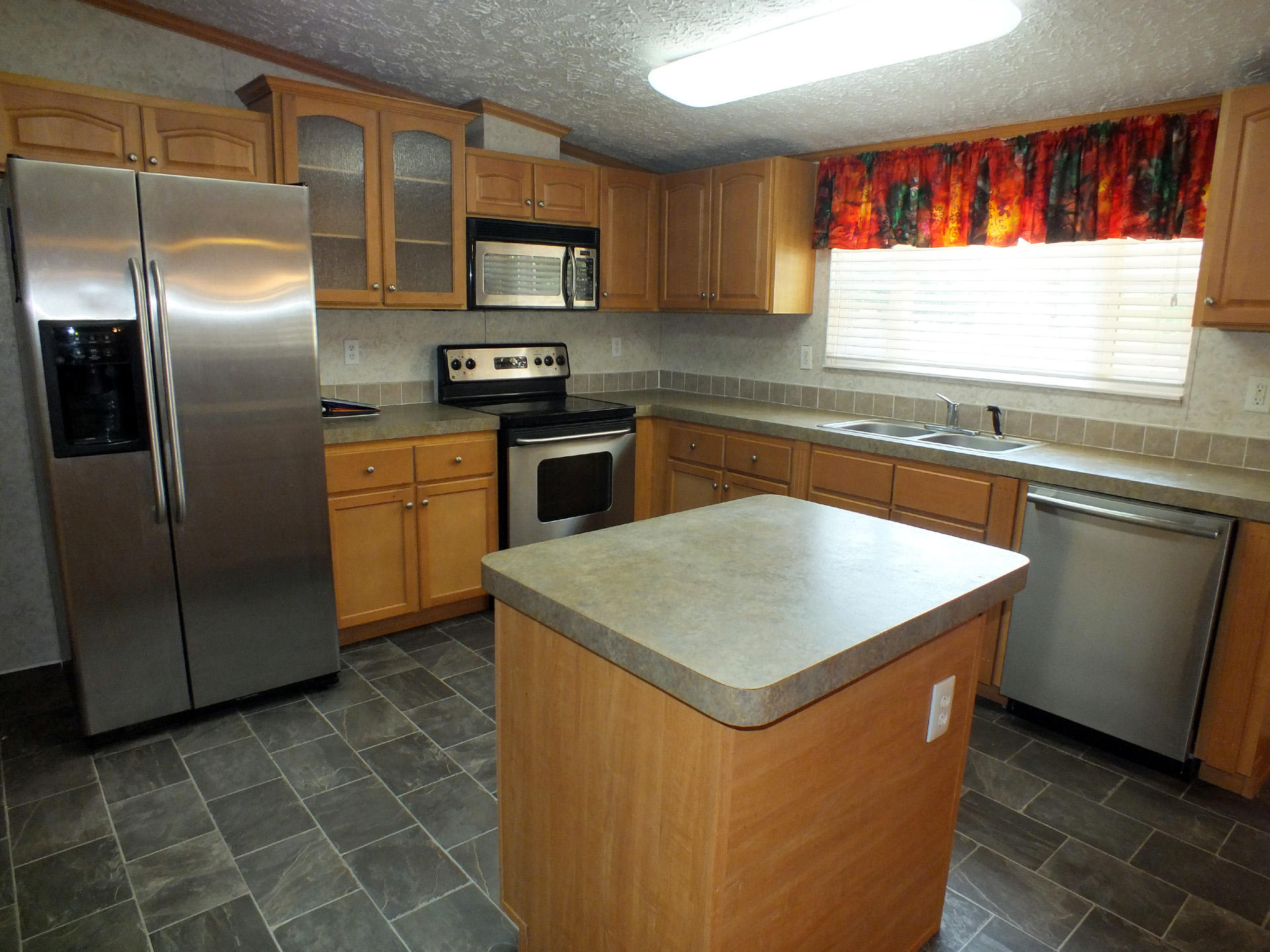 OAKWOOD HILLS UNIT 3 - Residential