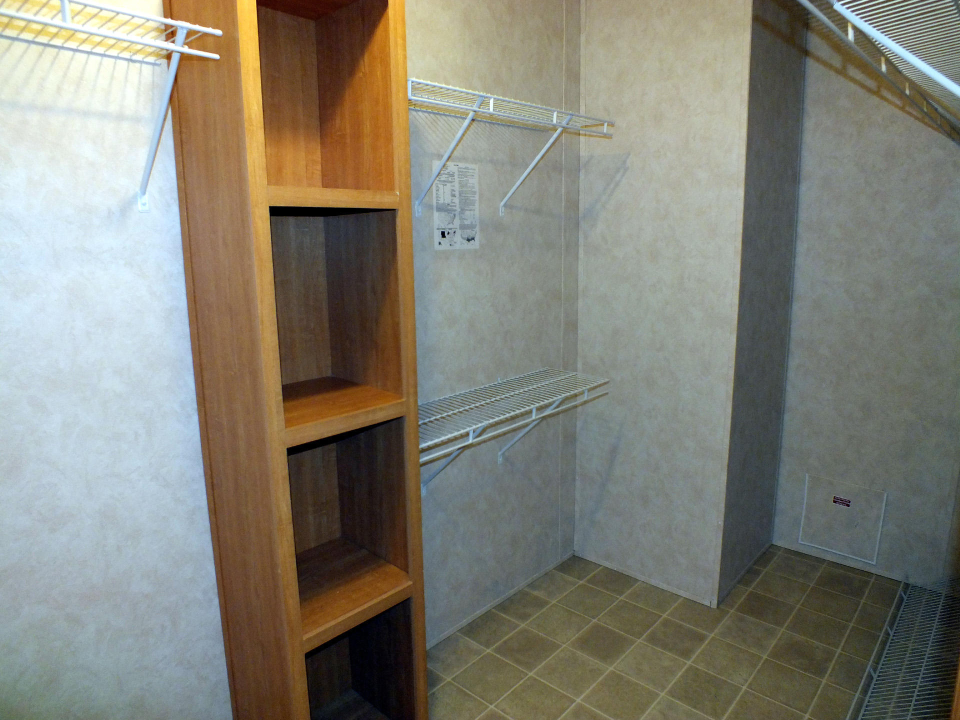 OAKWOOD HILLS UNIT 3 - Residential