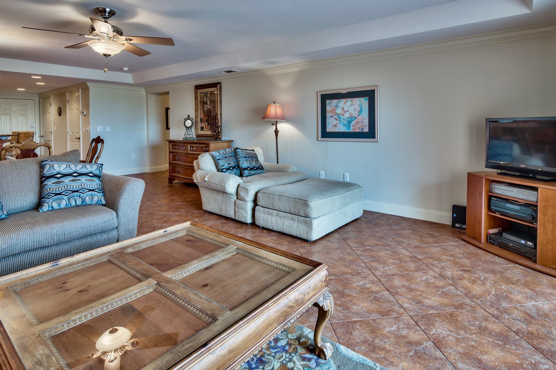 AEGEAN CONDO - Residential