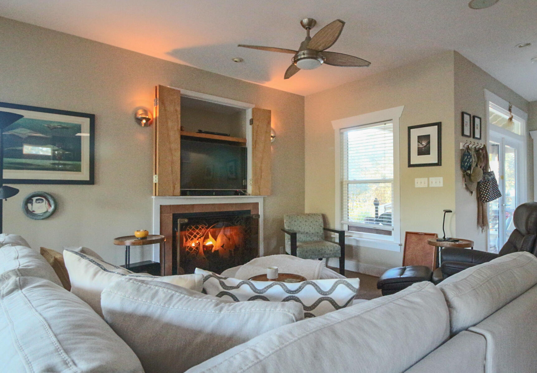 PINES OF BLUE MOUNTAIN - Residential