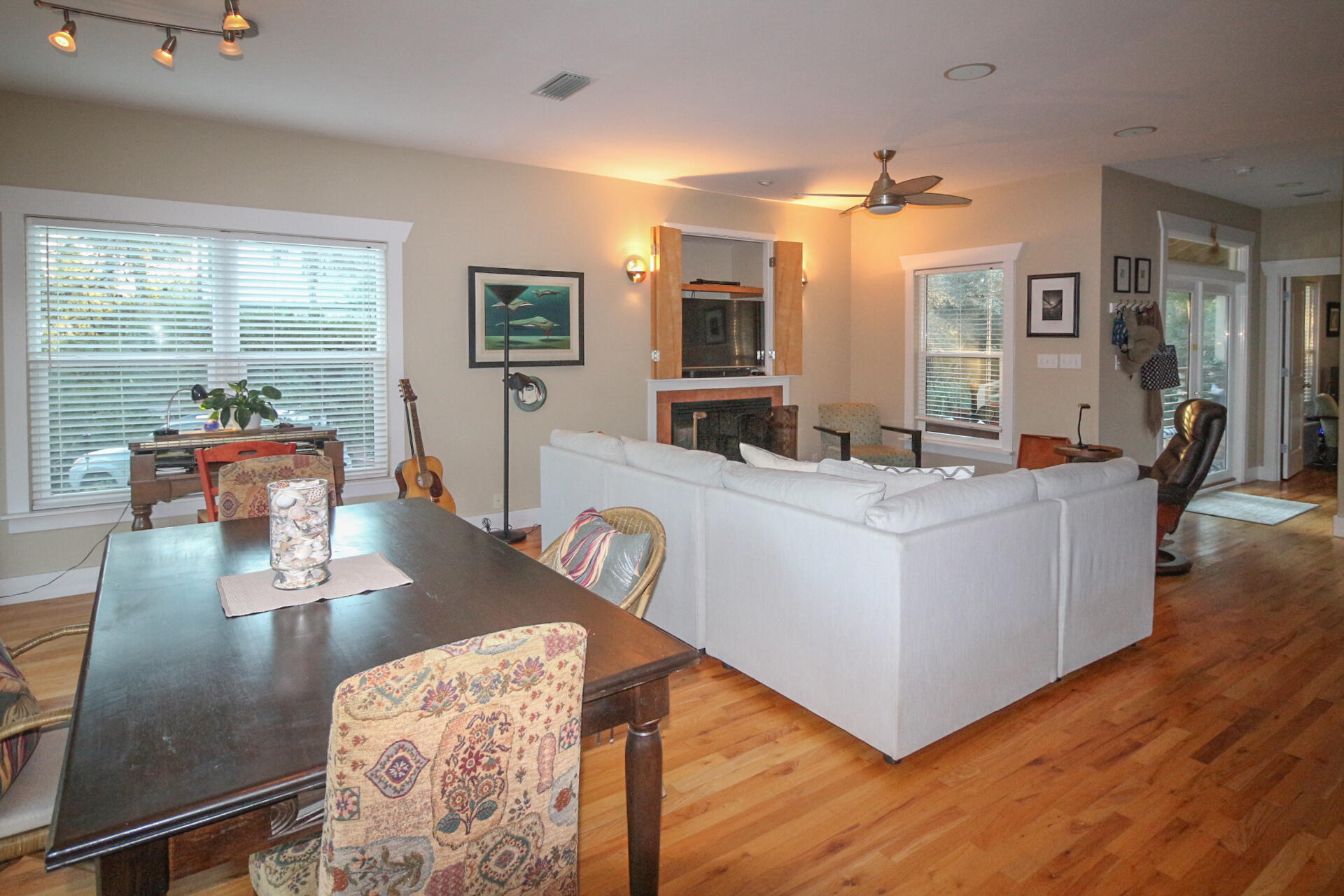 PINES OF BLUE MOUNTAIN - Residential