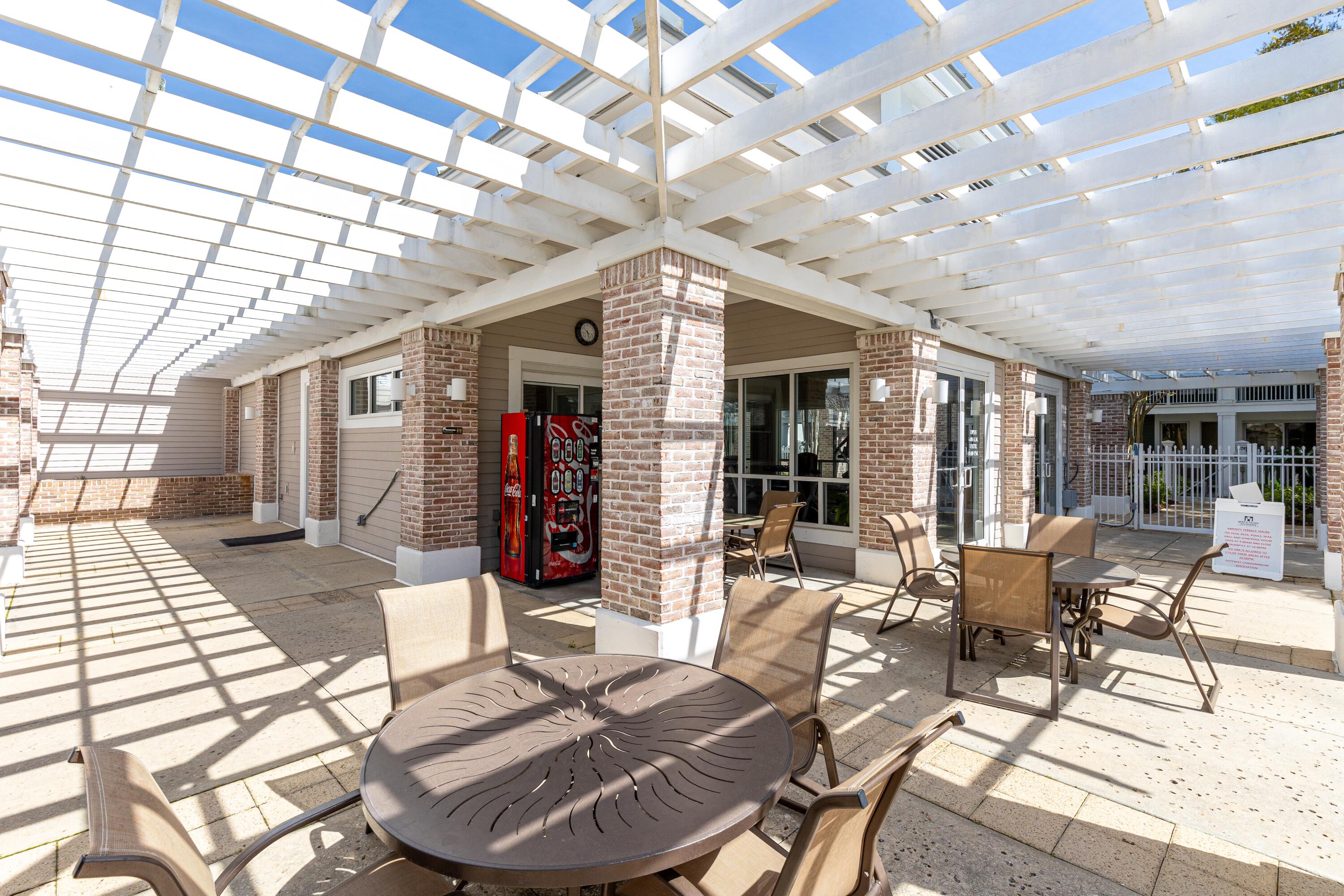 MARKET STREET INN - Residential