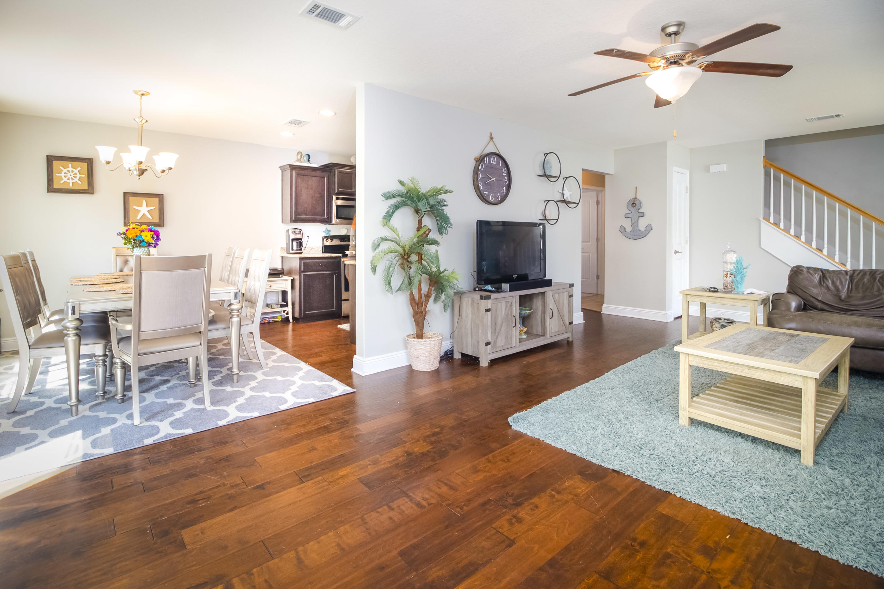 EAGLE BAY - Residential