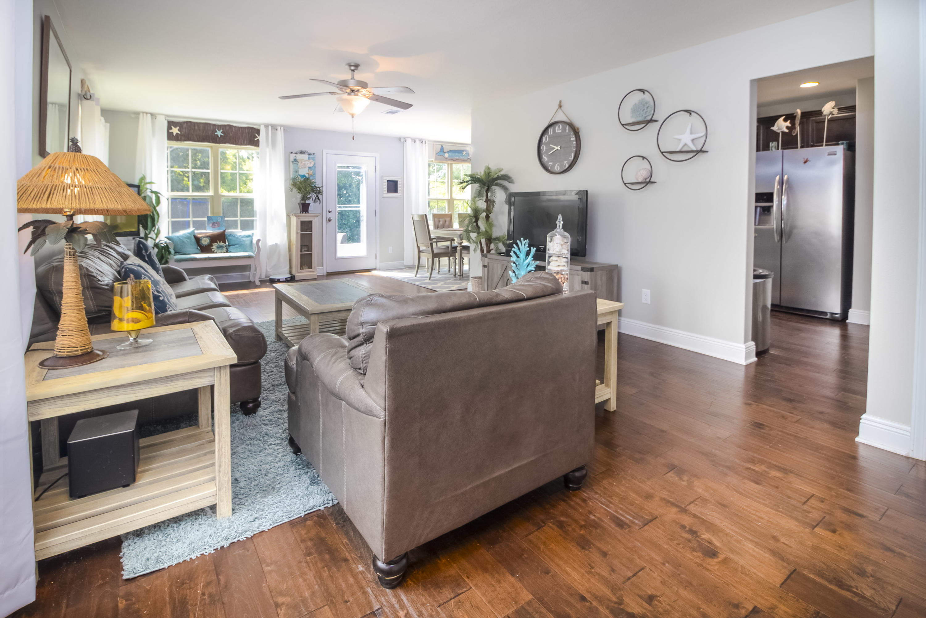 EAGLE BAY - Residential