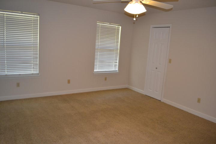 GULF MANOR S/D - Residential Lease