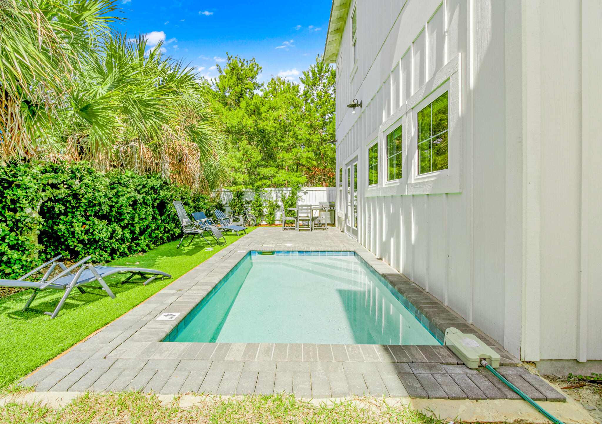 FRANGISTA BEACH 2ND ADDN - Residential