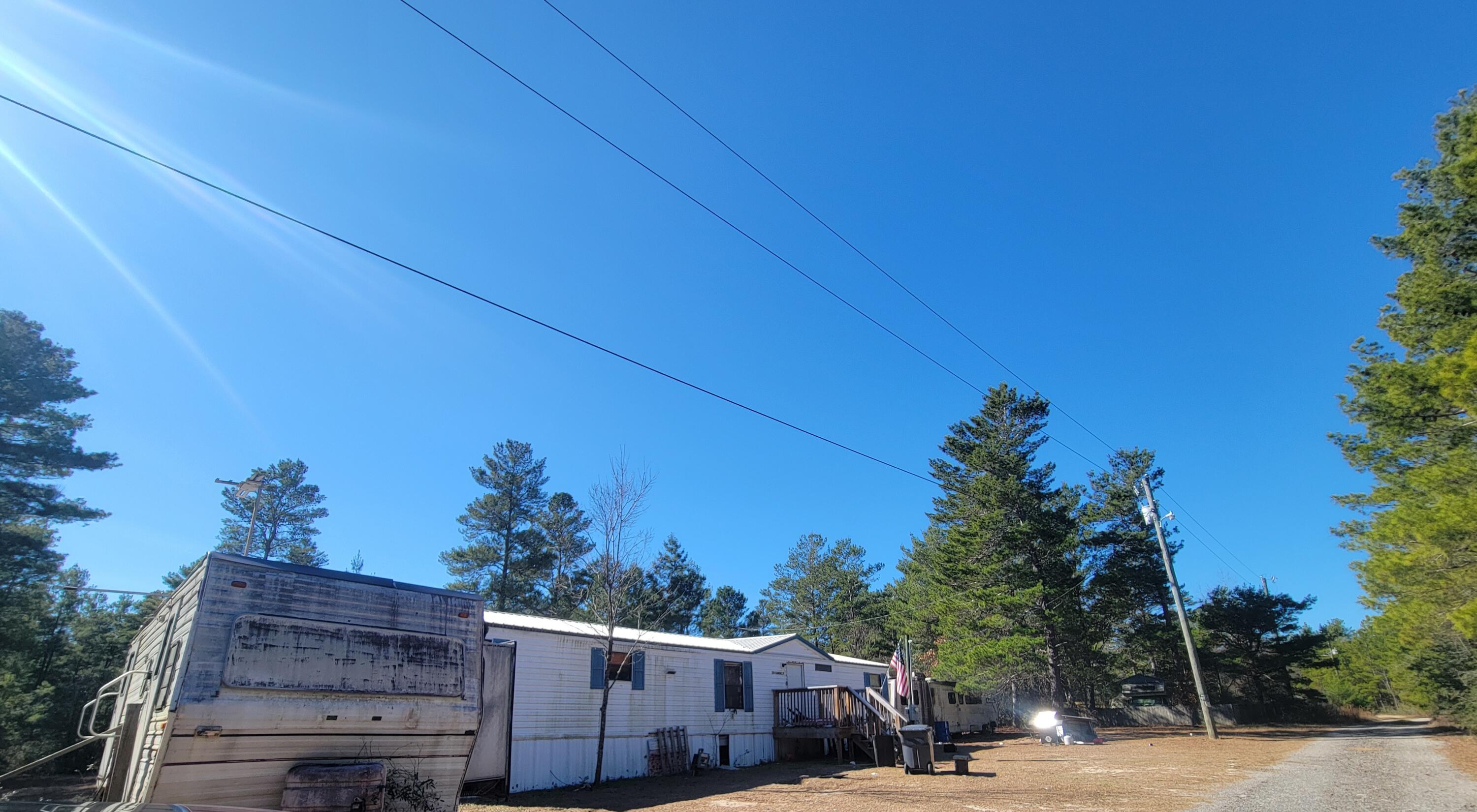 COUNTRY CLUB MANOR - Residential