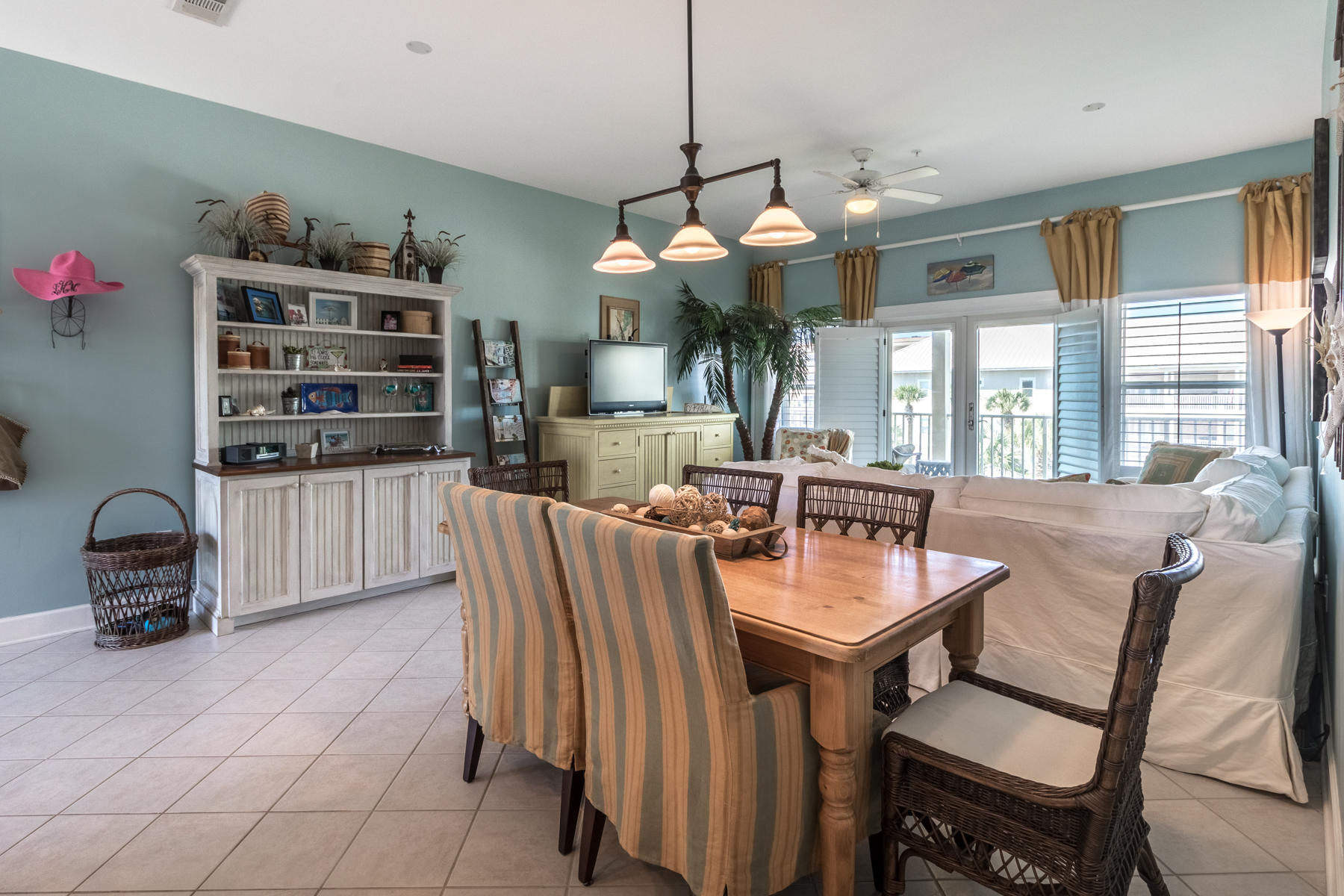 PAVILION PALMS - Residential