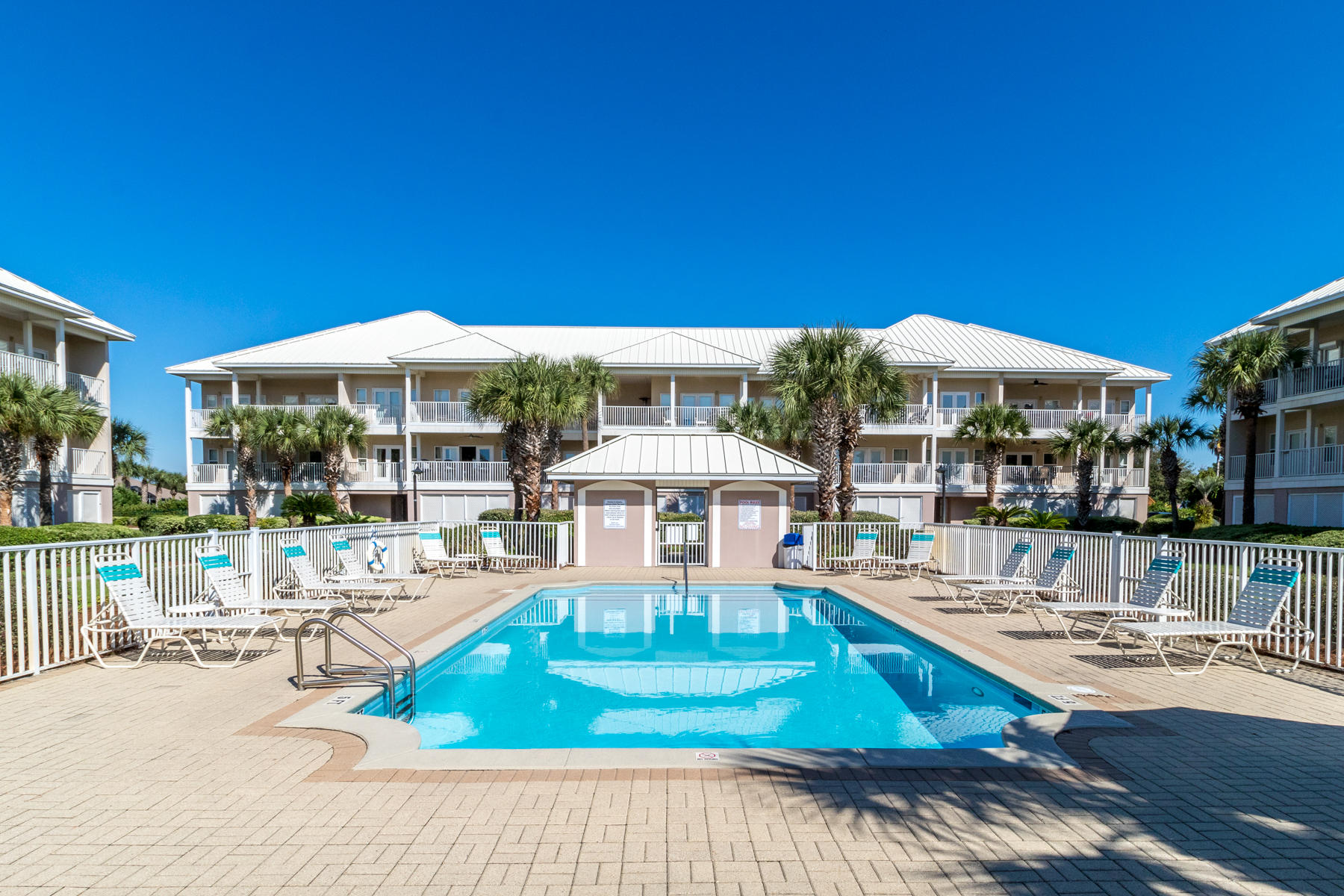 PAVILION PALMS - Residential