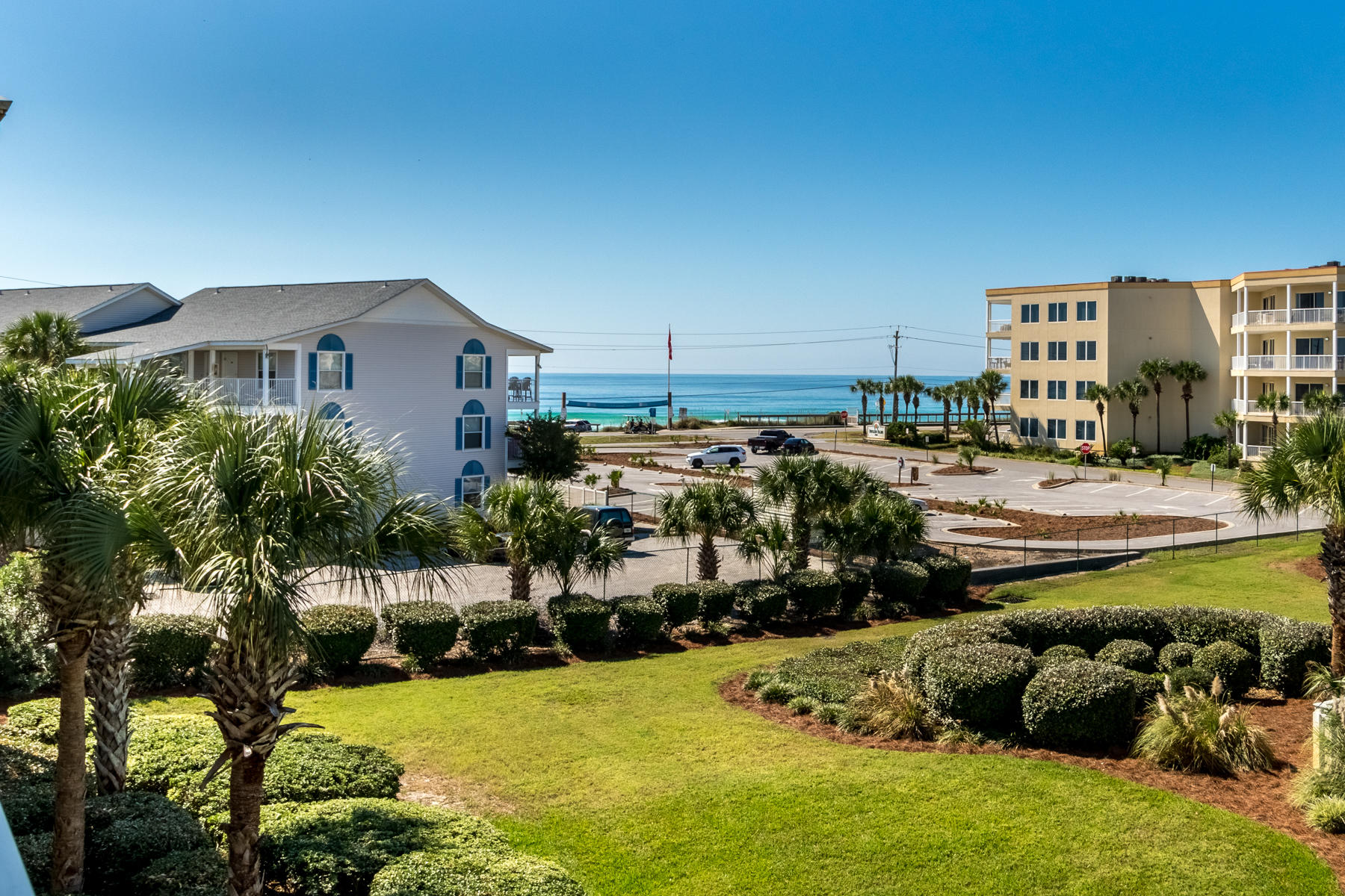 PAVILION PALMS - Residential